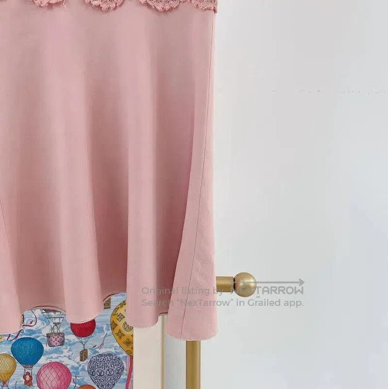Valentino Valentino Pink Lace Short Sleeve Dress . Size M / US 6-8 / IT 42-44 - 4 Thumbnail