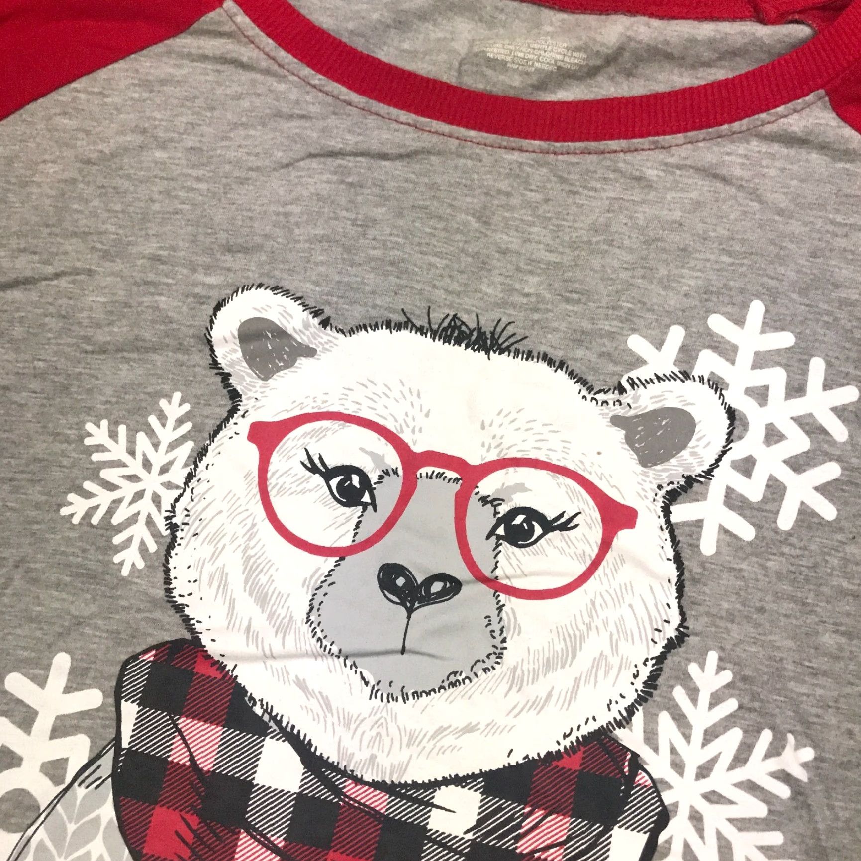 X-LARGE Polar Bear Shirt Womens XX-Large Size 2X Grey Red Mama Bear Jersey Long Sleeve Size XXL / US 16-18 / IT 52-54 - 3 Thumbnail