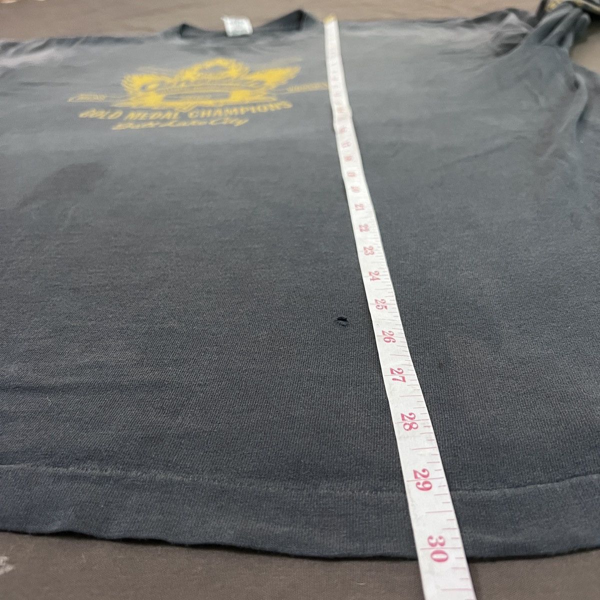 NHL Vintage 2002 Roots Champion Hockey Teams Tee Faded Thrashed Size US XL / EU 56 / 4 - 17 Thumbnail