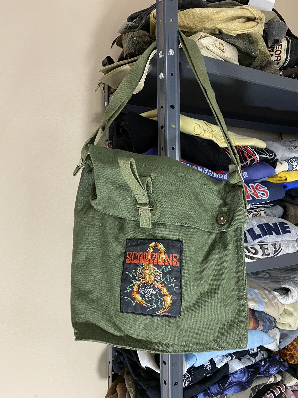 image of Band Tees x Military Vintage Military Scorpions 1989 Bag War 80's in Old Military, Men's