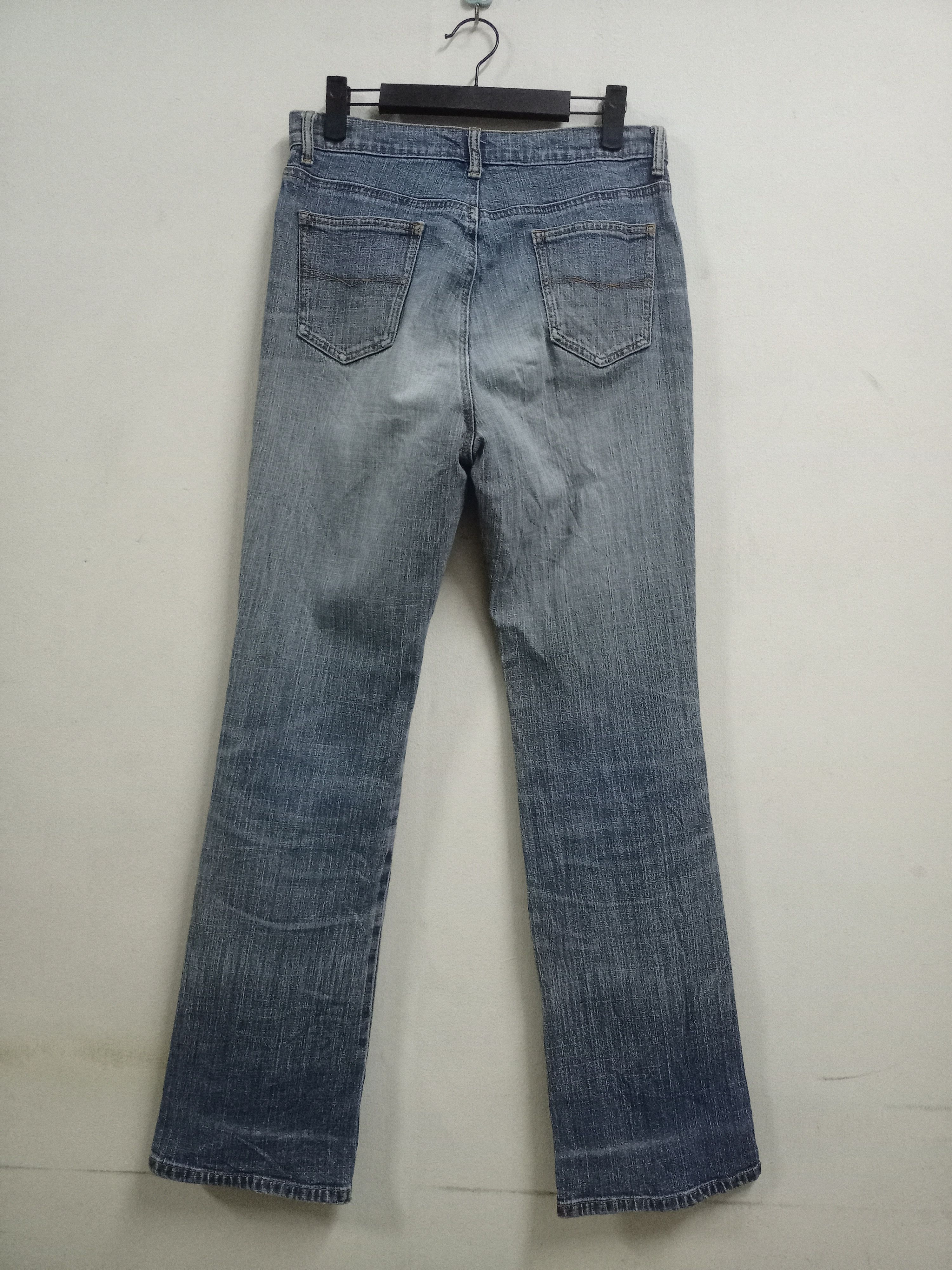 Japanese Brand Vintage Japanese Brand Blue Wash Flare Jeans 28x31 Size US 28 / EU 44 - 2 Thumbnail