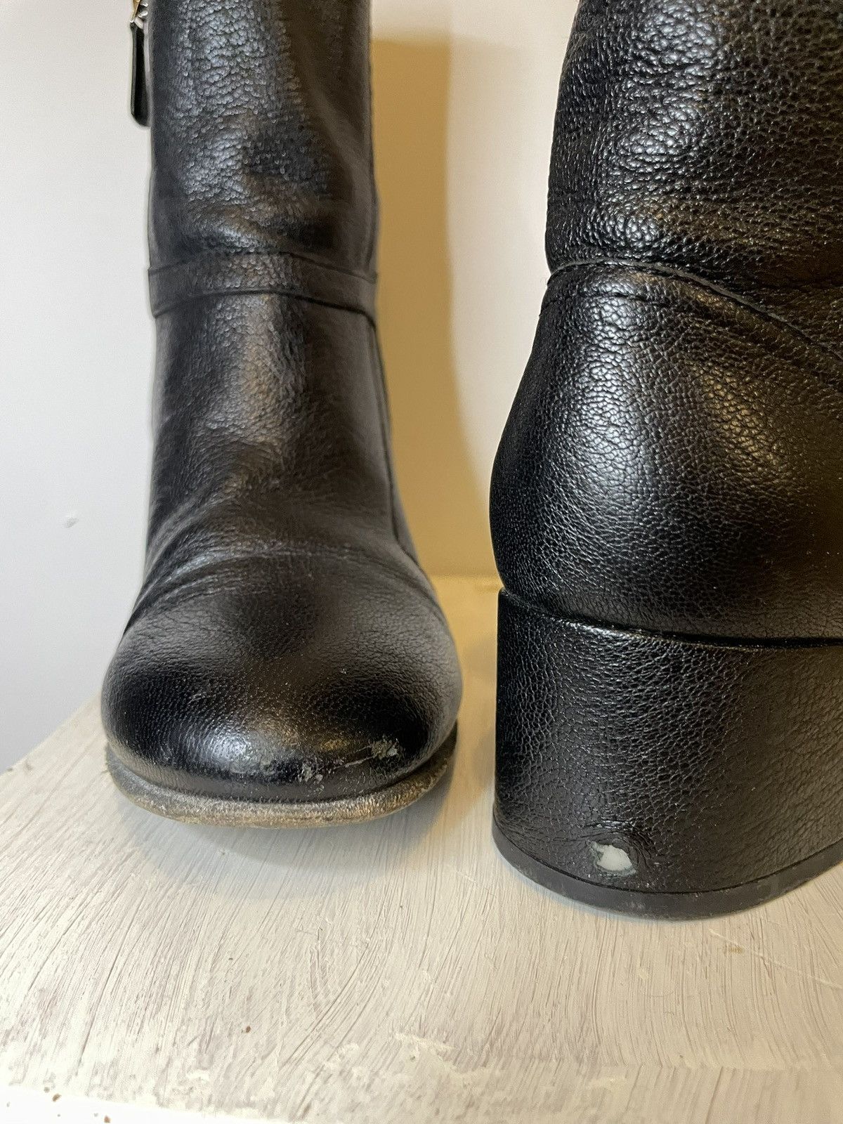 Chanel Chanel Interlocking CC Logo Boots Size US 7.5 / IT 37.5 - 10 Thumbnail