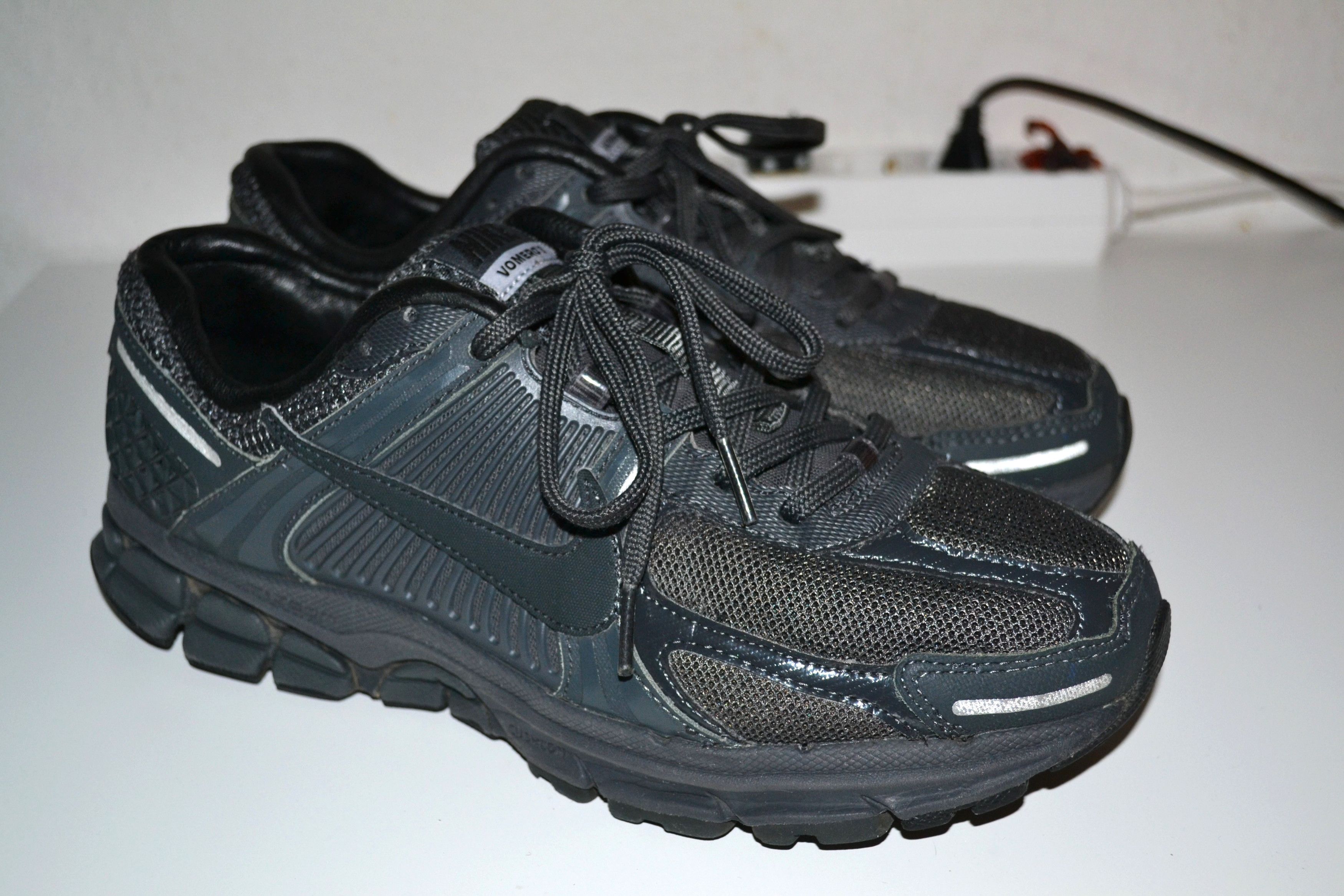 Nike Nike Zoom Vomero 5 SP Size US 9.5 / EU 42-43 - 1 Thumbnail