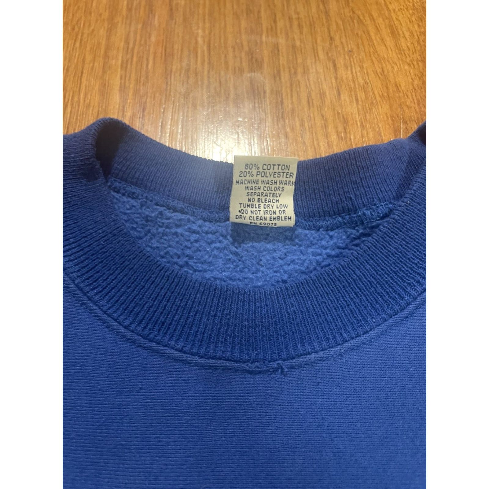 Vintage VINTAGE Legends Athletic New England Patriots Crewneck Pullover Shirt Men M Blue Embroidered Logo 90s Sports Size US M / EU 48-50 / 2 - 5 Thumbnail