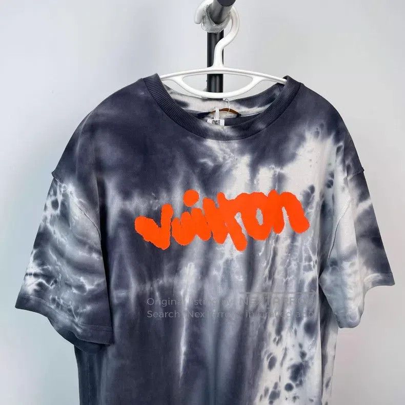 Louis Vuitton Louis Vuitton Black and white tie-dye doodle letter short Size US M / EU 48-50 / 2 - 3 Thumbnail