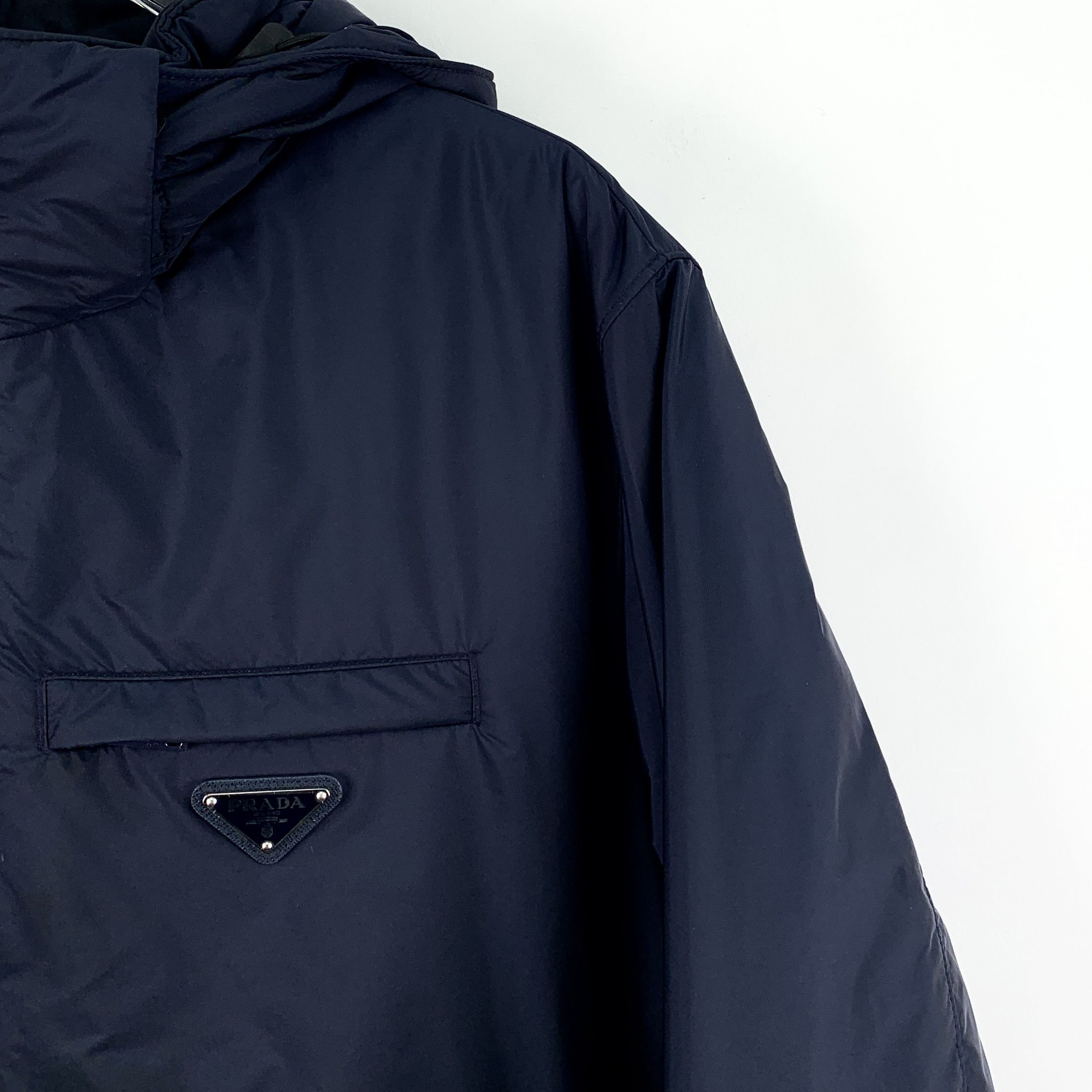 Prada Prada Triangle Logo Down Jacket Navy (L) Size US M / EU 48-50 / 2 - 5 Thumbnail
