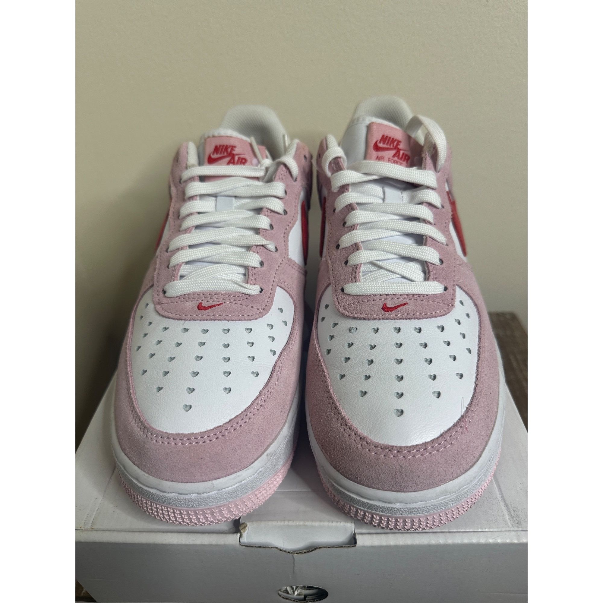 Nike Air Force 1 ‘07 QS Valentine’s Day Love Letter Size US 9.5 / EU 42-43 - 2 Thumbnail