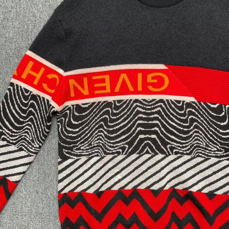 Givenchy Givenchy Reversed Logo Patchwork Sweater 2506-Nextarrow Size US S / EU 44-46 / 1 - 4 Thumbnail