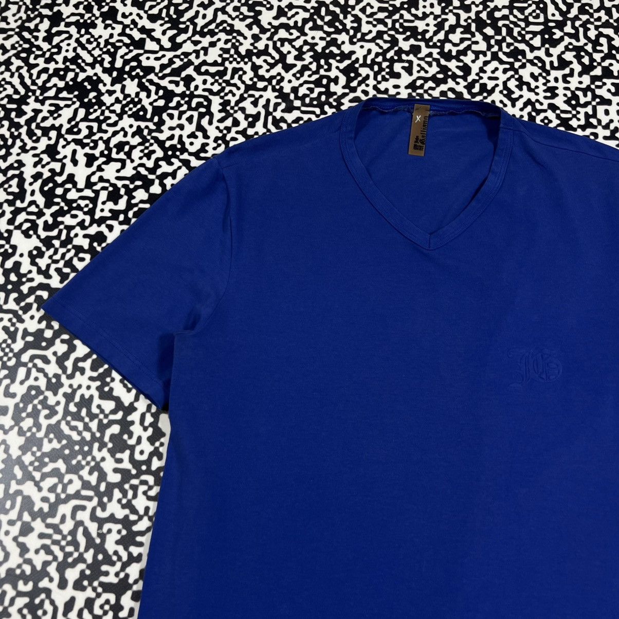 John Galliano Vintage Y2K John Galliano Luxury Casual V Neck T-shirt Size US M / EU 48-50 / 2 - 6 Thumbnail