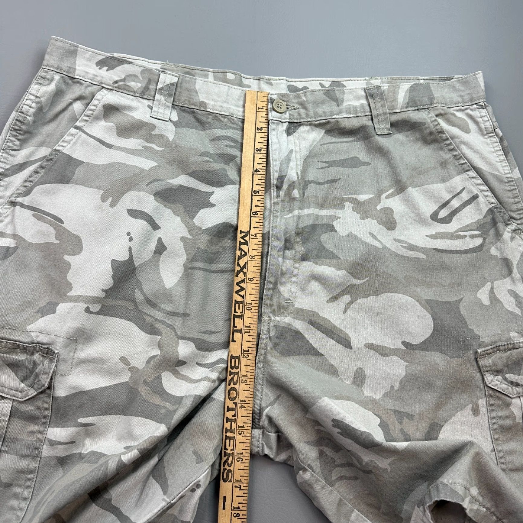 Wrangler VINTAGE Wrangler Shorts Mens 42 Beige Camouflage Cargo Work Wear Outdoor Casual Size US 42 / EU 58 - 3 Thumbnail