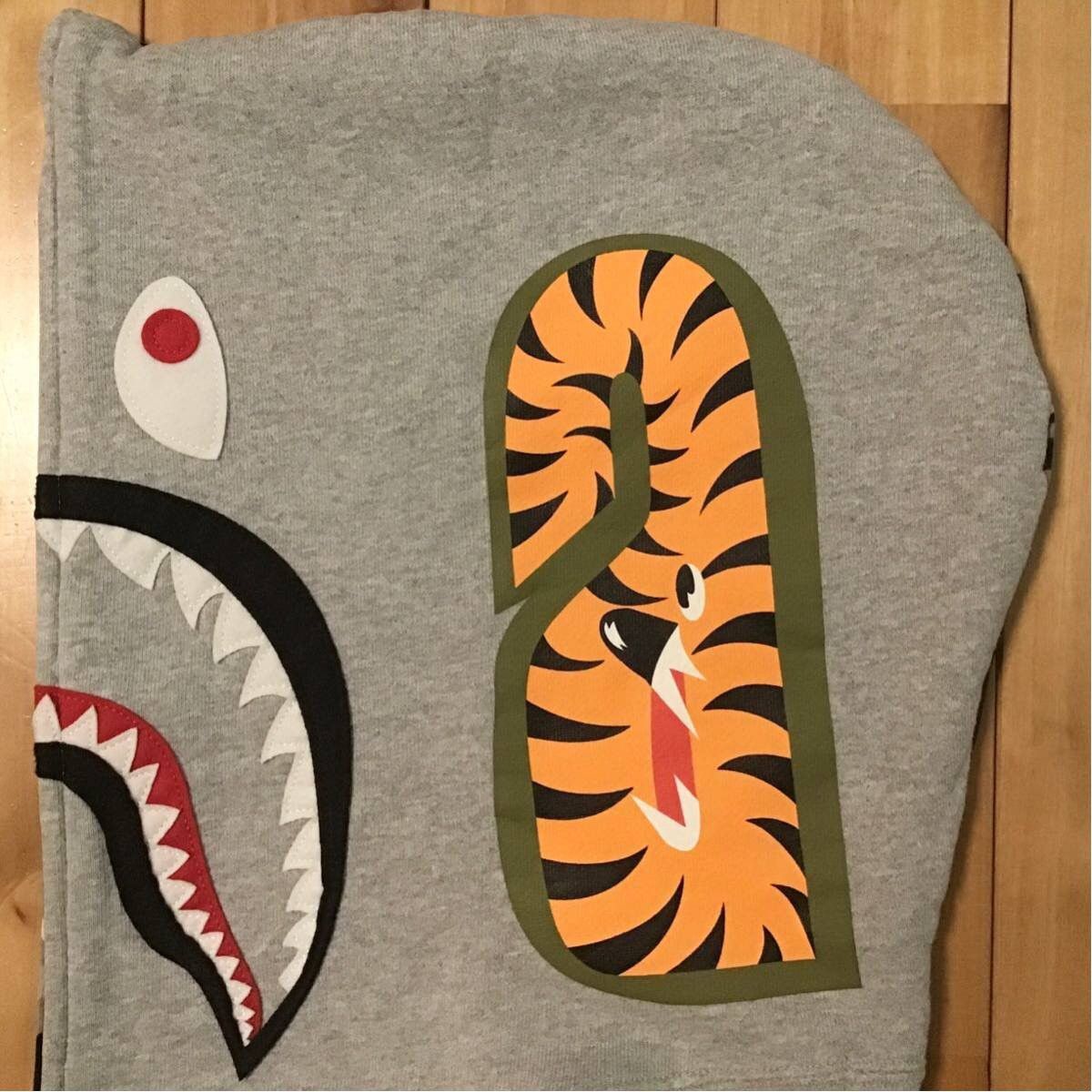 Bape 🔥NFS limited🔥 BAPE camo Shark full zip hoodie a bathing ape Size US M / EU 48-50 / 2 - 5 Thumbnail