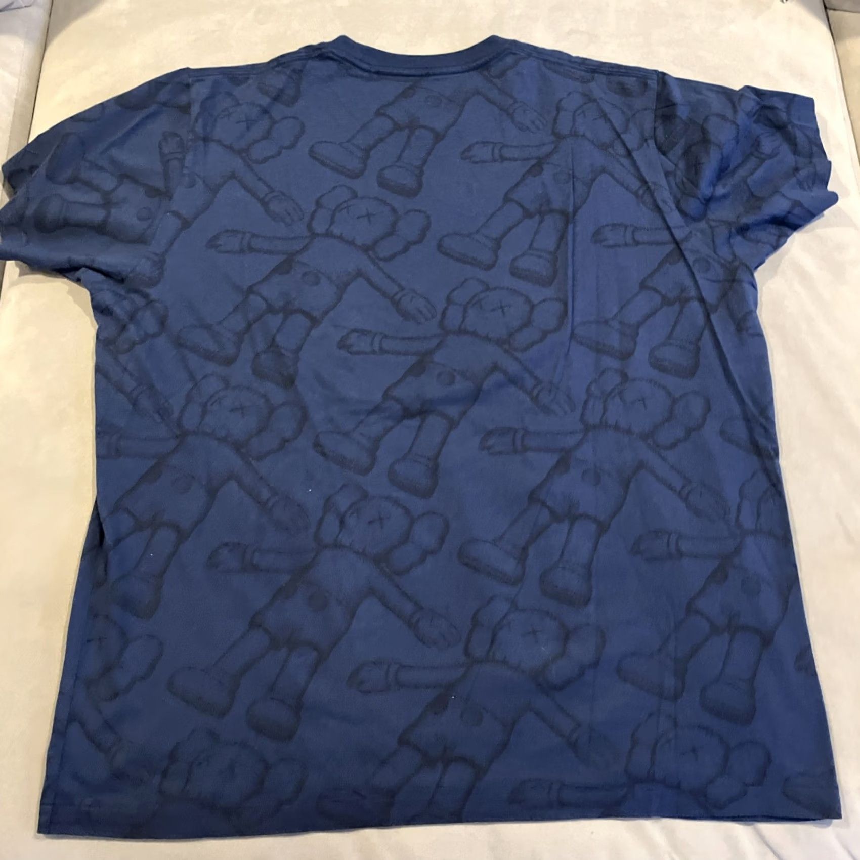 Kaws Uniqlo x KAWS ALL OVER PRINT T Shirt Men's Size XL Blue & Black RARE WOW Size US XL / EU 56 / 4 - 4 Thumbnail