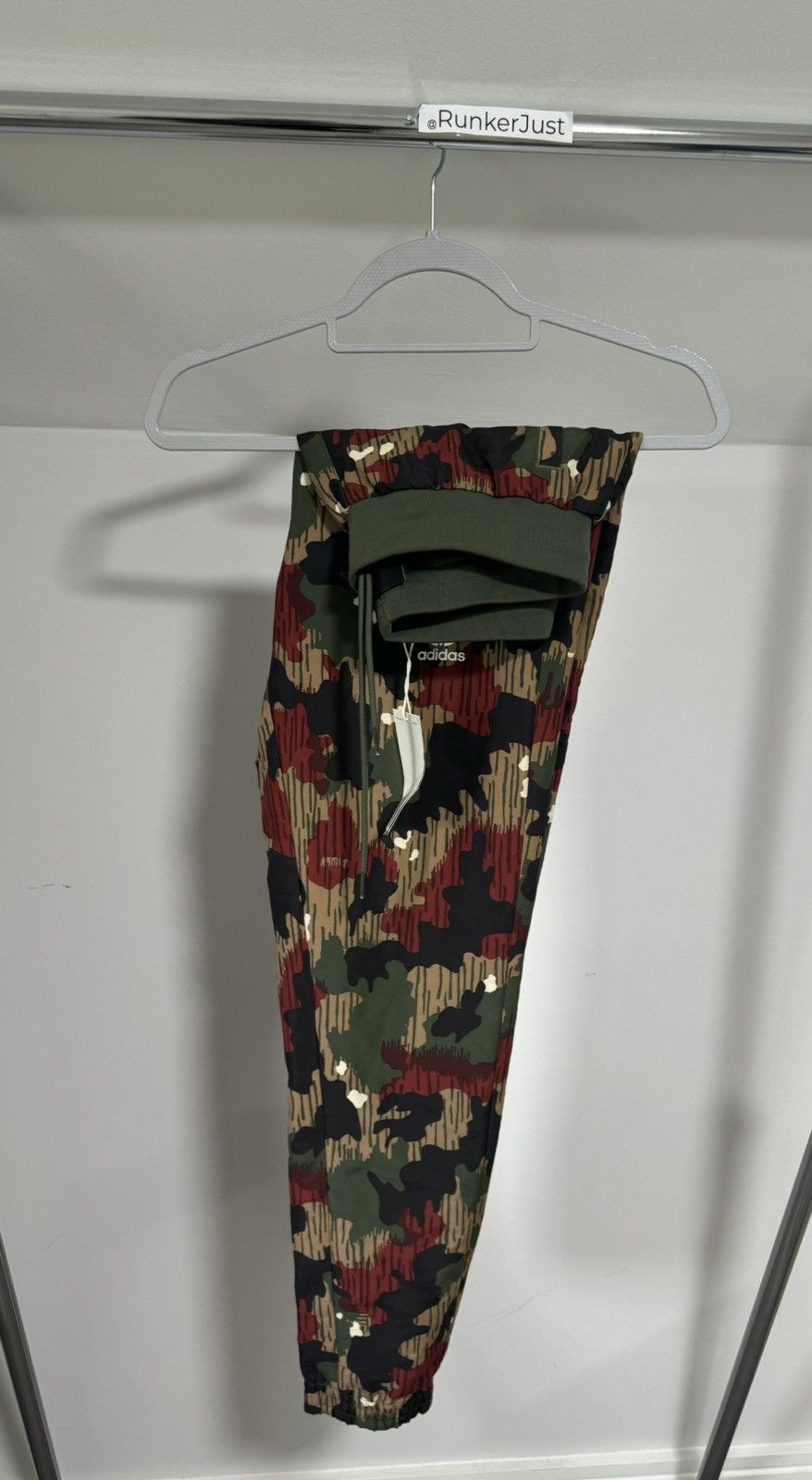 Adidas × Pharrell NWT Adidas/Pharrell Hu Hiking Wind Pants Camo Size US 31 - 3 Thumbnail
