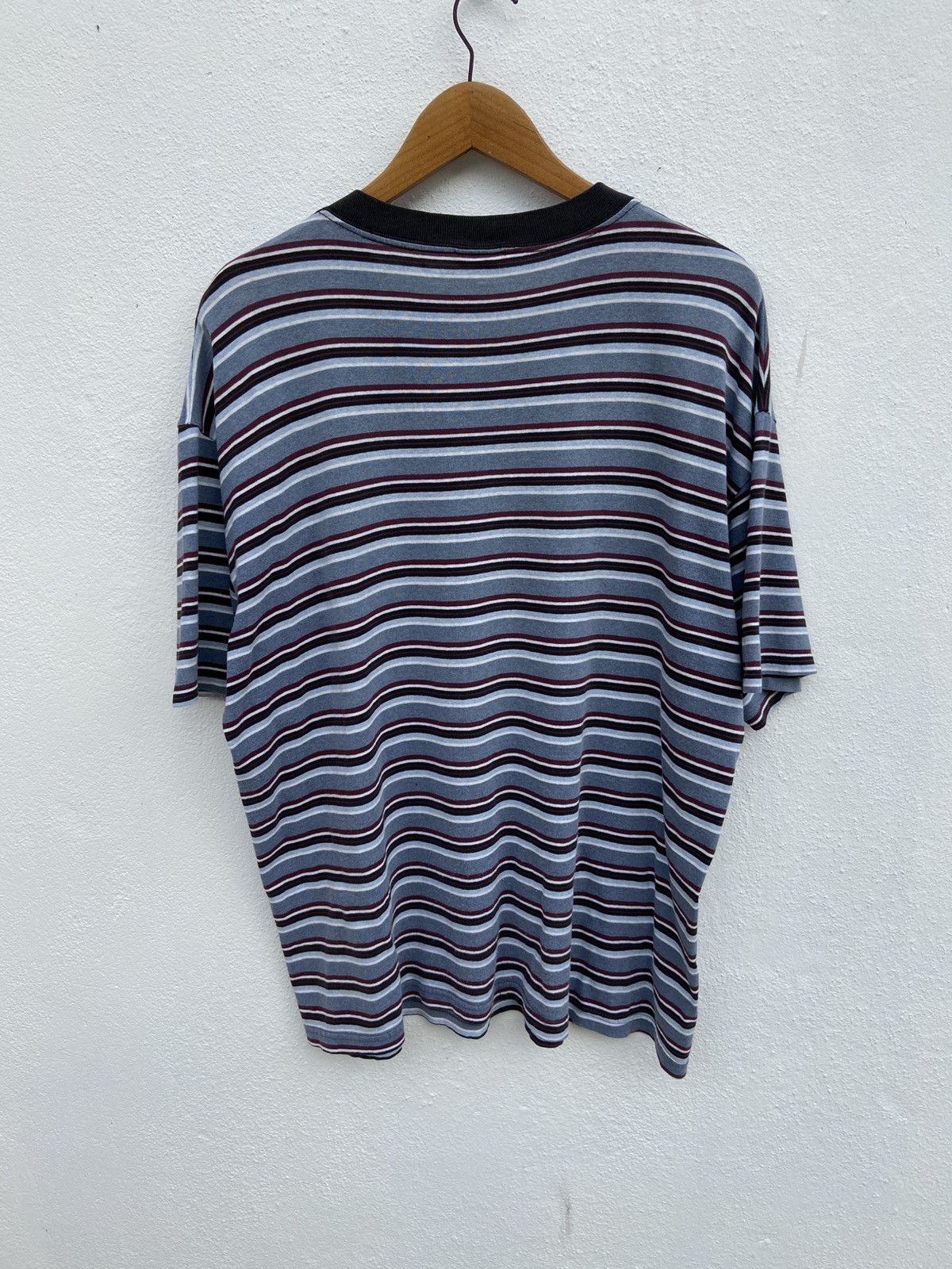 Gotcha Vintage 90s Vintage Gotcha t shirt stripes Size US L / EU 52-54 / 3 - 4 Thumbnail