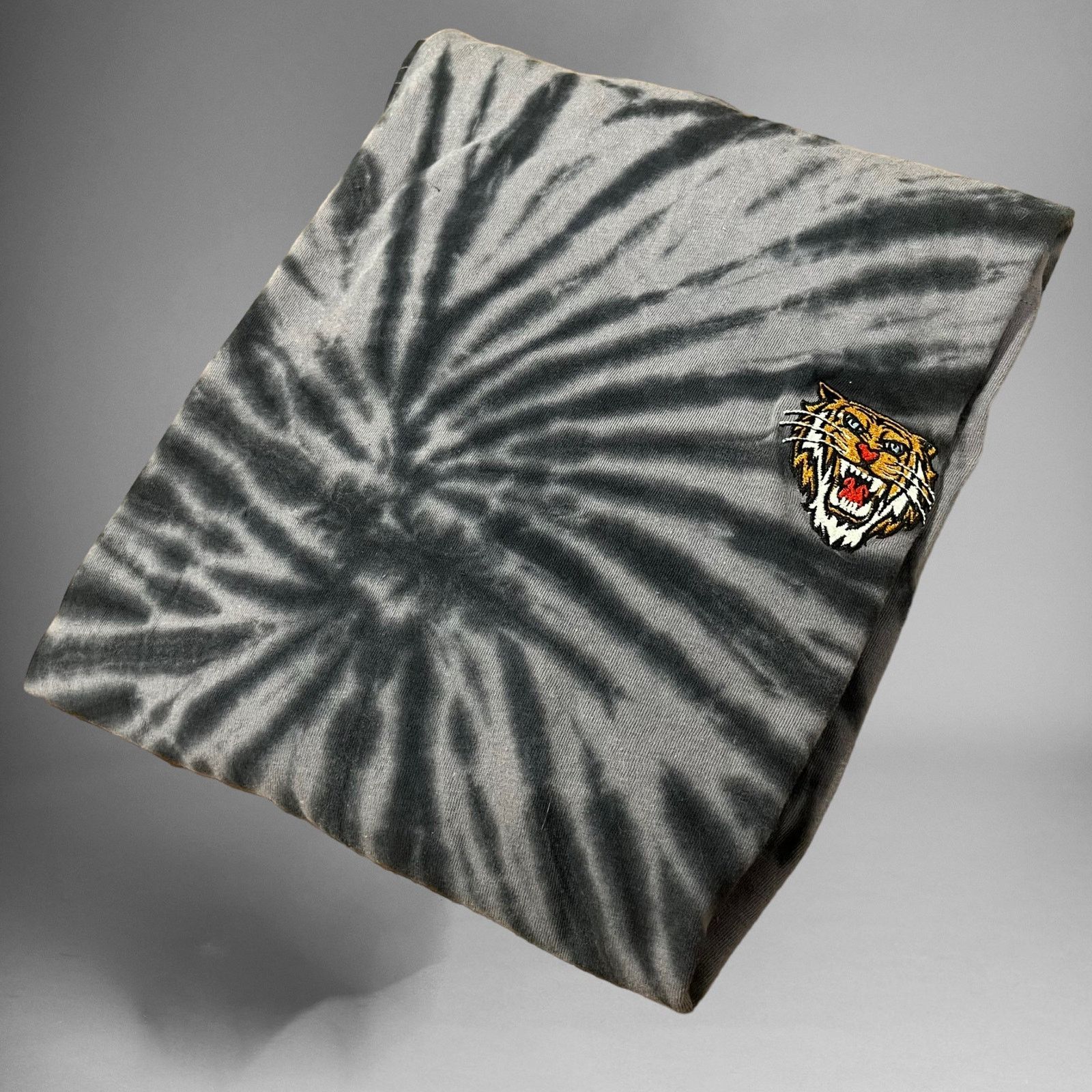 Eighty Eight Y2K Eighty-Eight Tie-Dye Long Sleeve Tiger Shirt Skater Size US S / EU 44-46 / 1 - 8 Thumbnail