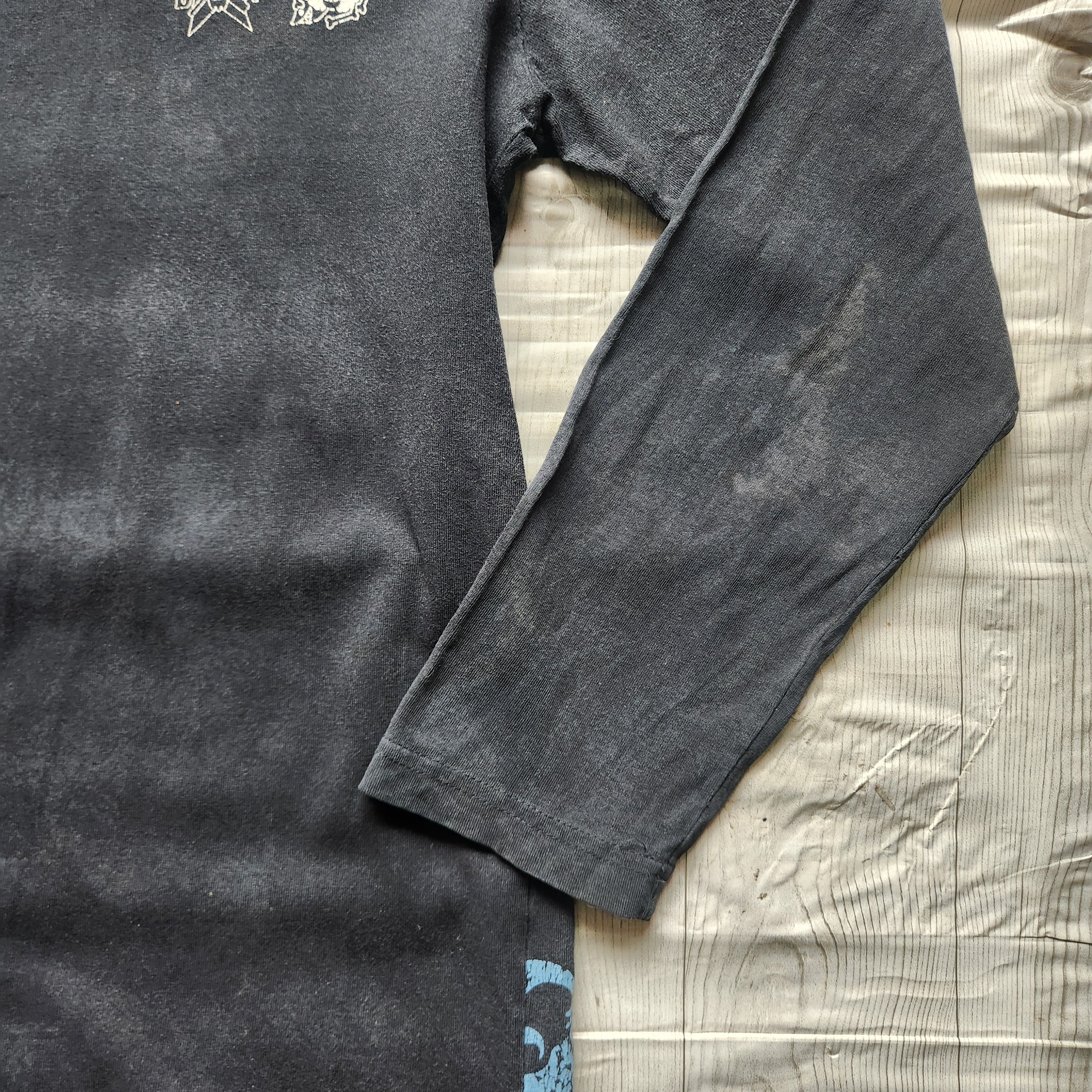 One Piece × Vintage Vintage Japan One Piece Anime Long Sleeves TShirt Size US M / EU 48-50 / 2 - 4 Thumbnail