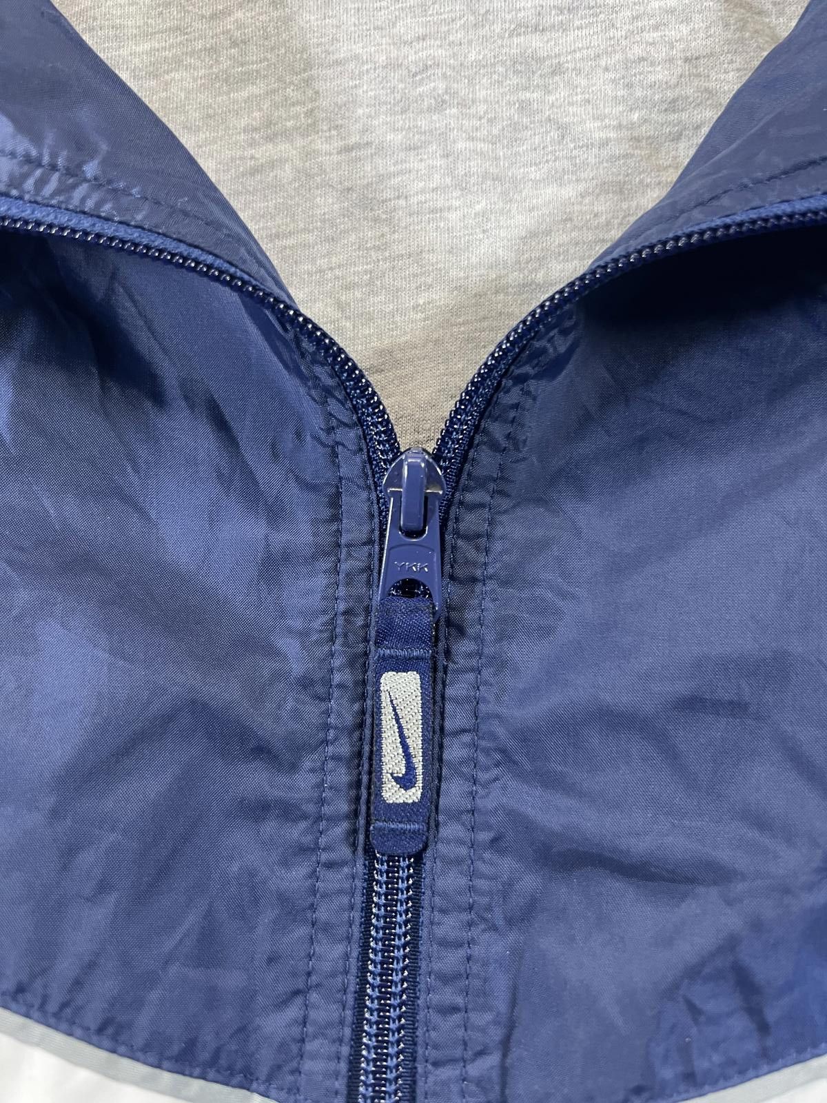 Nike Vintage Nike Navy Blue and White Windbreaker Jacket XL Size US XL / EU 56 / 4 - 3 Thumbnail