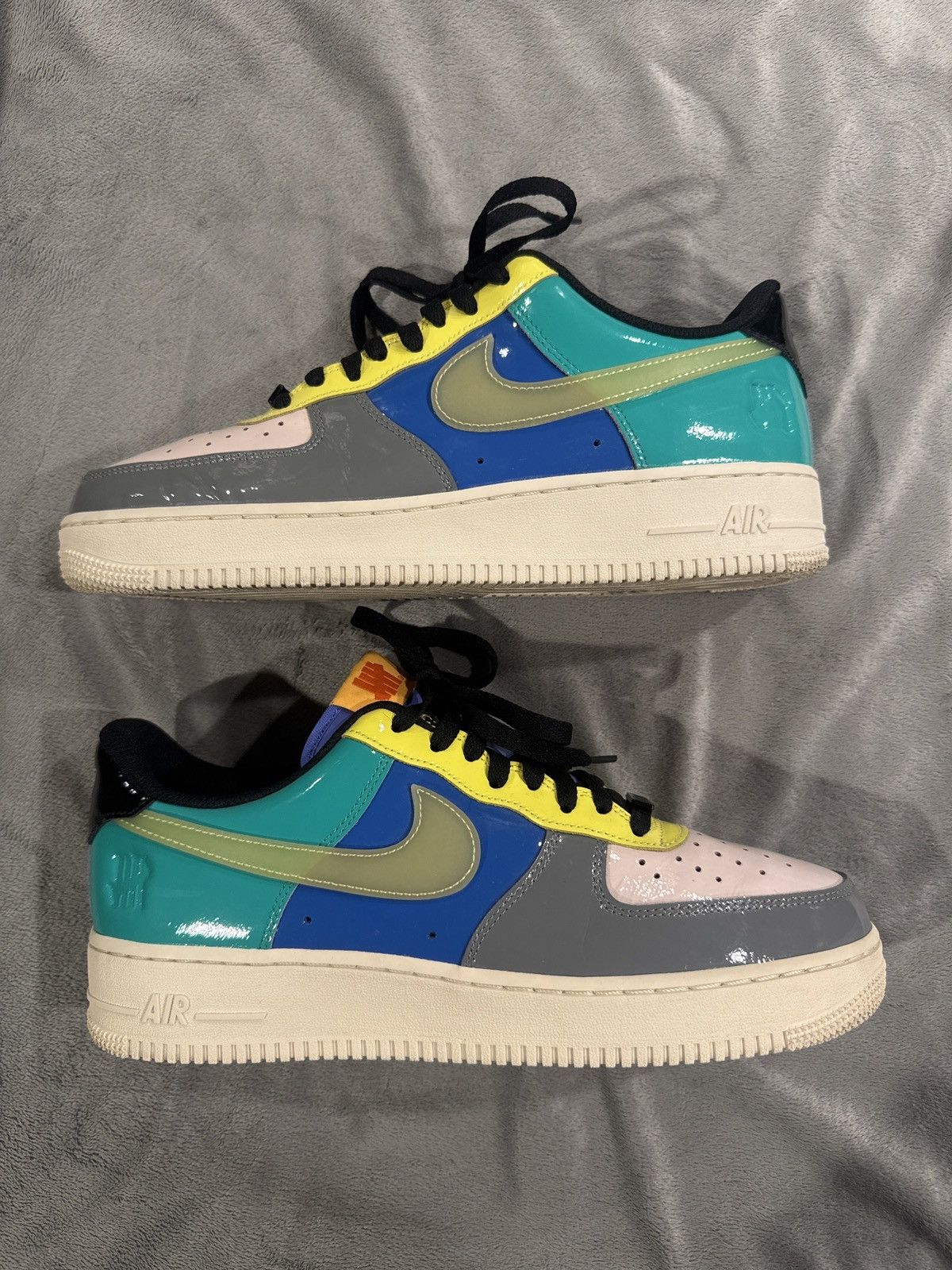 Nike × Undefeated Air Force 1 Low SP (Undefeated) Size US 10 / EU 43 - 2 Thumbnail