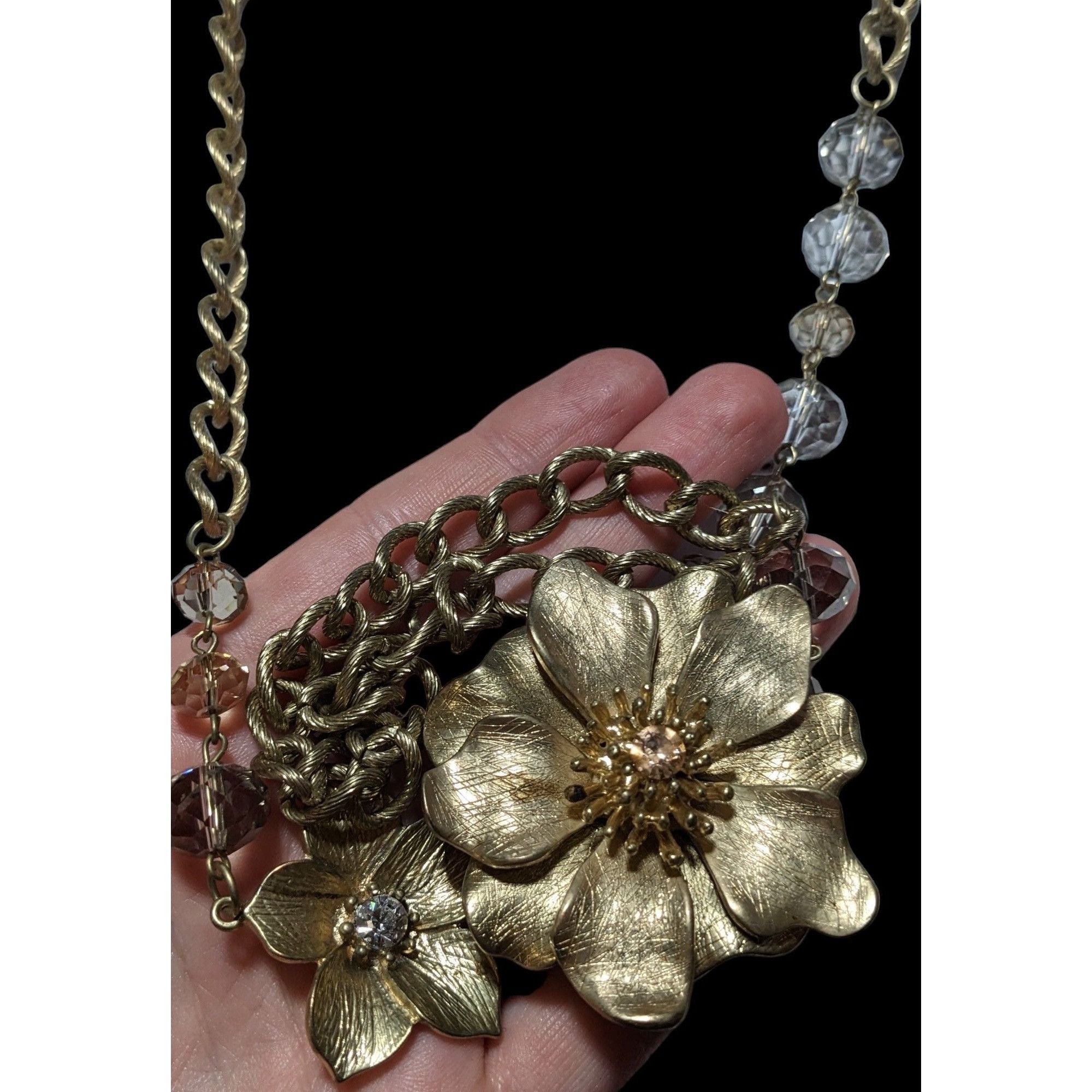 Other Vintage Glam Gold Floral Statement Necklace Size ONE SIZE - 5 Thumbnail