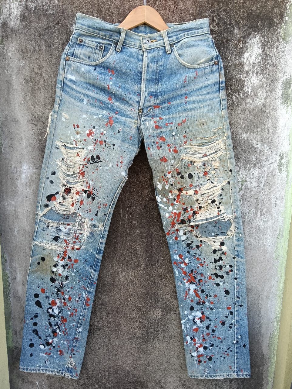 Levi's Vintage Levis 701xx BIG E selvedge dirty painter. Size US 28 / EU 44 - 1 Thumbnail