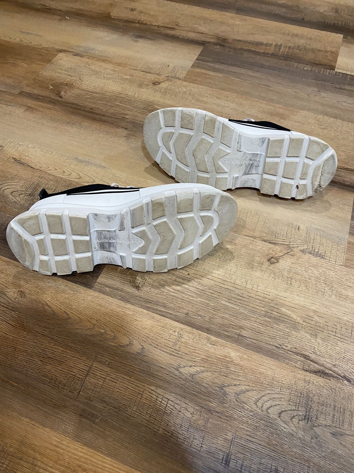 Alexander McQueen Alexander Mcqueen TreadSlick Sneaker Size US 11 / EU 44 - 5 Thumbnail