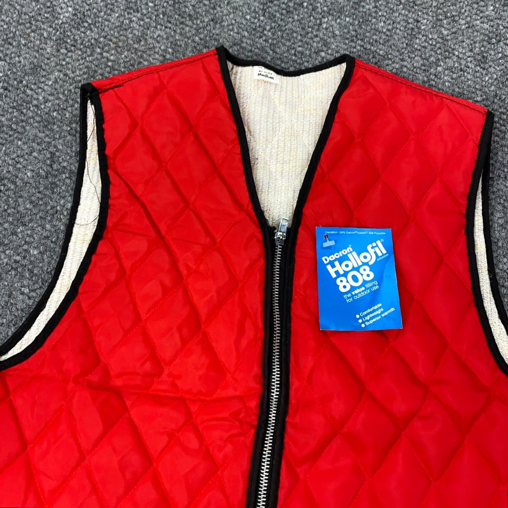 Layer 8 VINTAGE Unbranded Vest Mens Quilted Middle Red Polyester Full Zip Pocket Lightweight Regular Size US M / EU 48-50 / 2 - 3 Thumbnail
