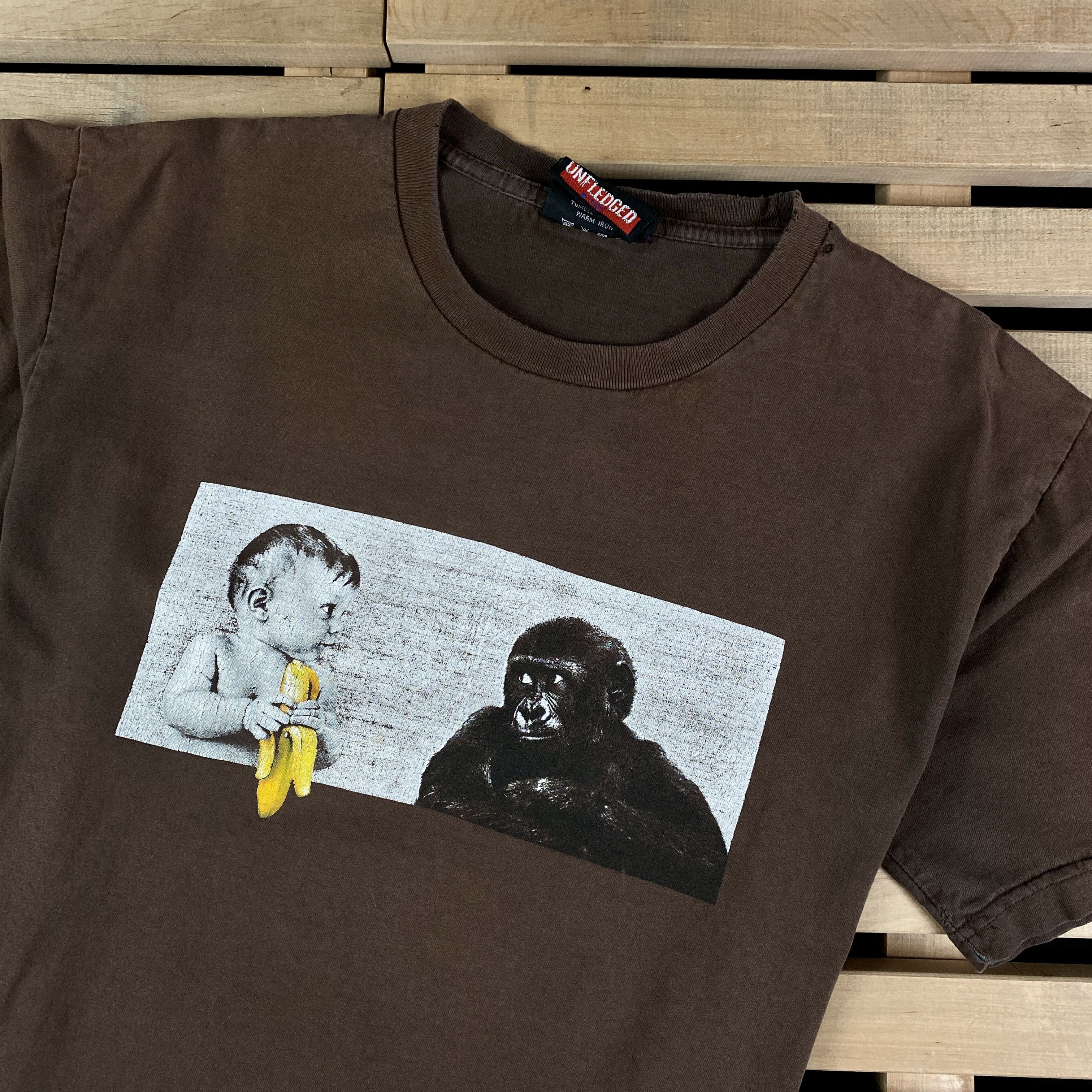 Vintage Mens Vintage T-Shirt Unfledged Humor Monkey Banana Size L Size US L / EU 52-54 / 3 - 2 Thumbnail