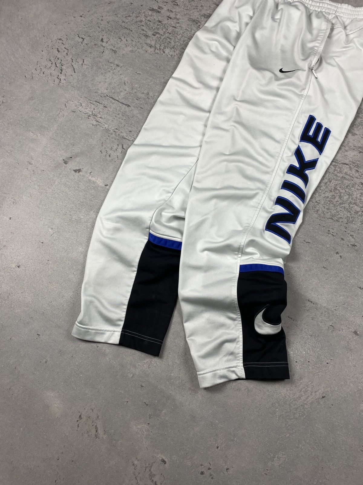 Nike × Vintage Vintage Nike Swoosh Baggy Trackpants M/32 Size US 32 / EU 48 - 2 Thumbnail