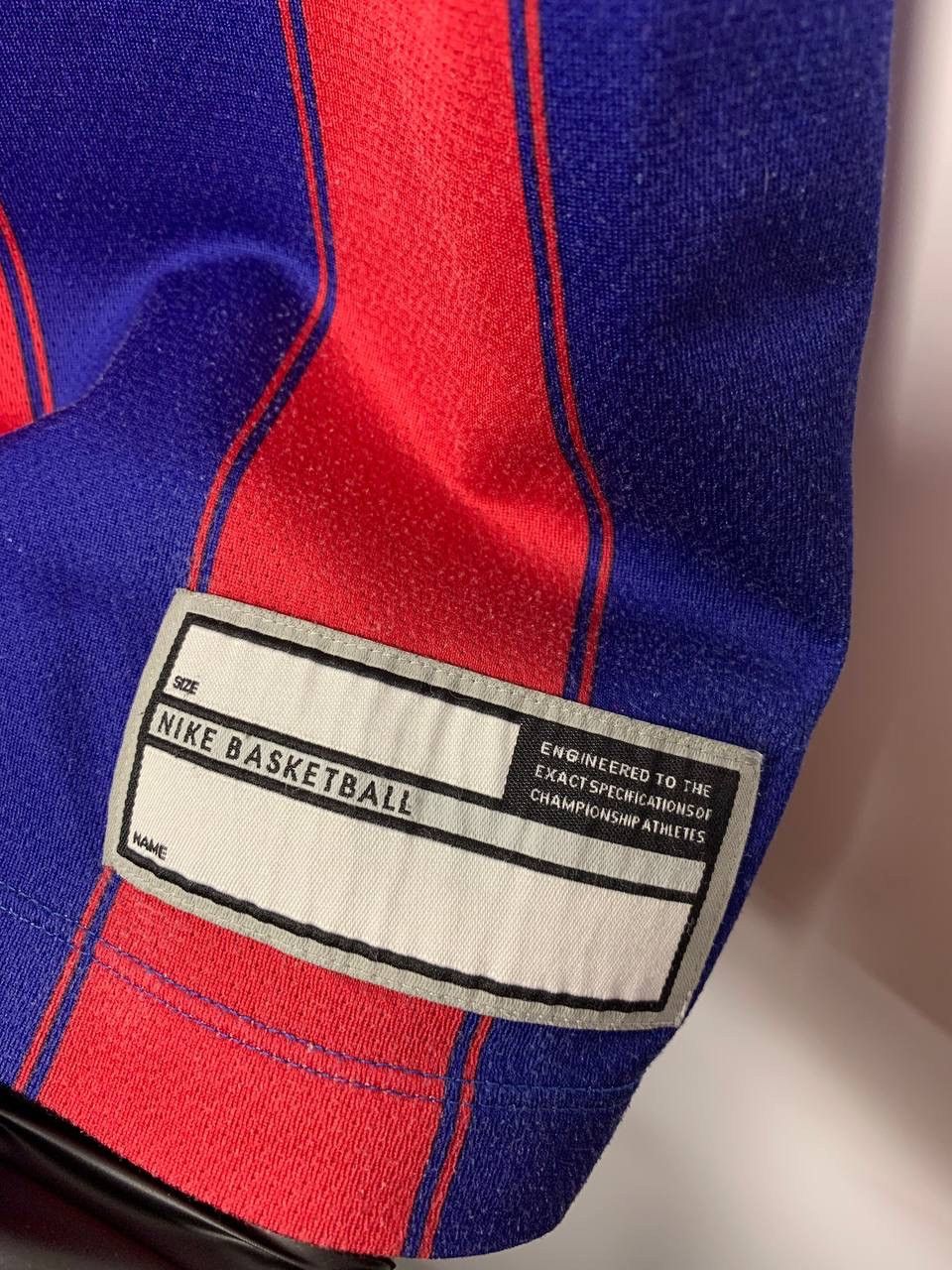 Nike Vintage Nike FC Barcelona Regal Basketball Jersey ACB Size M Size US M / EU 48-50 / 2 - 6 Thumbnail