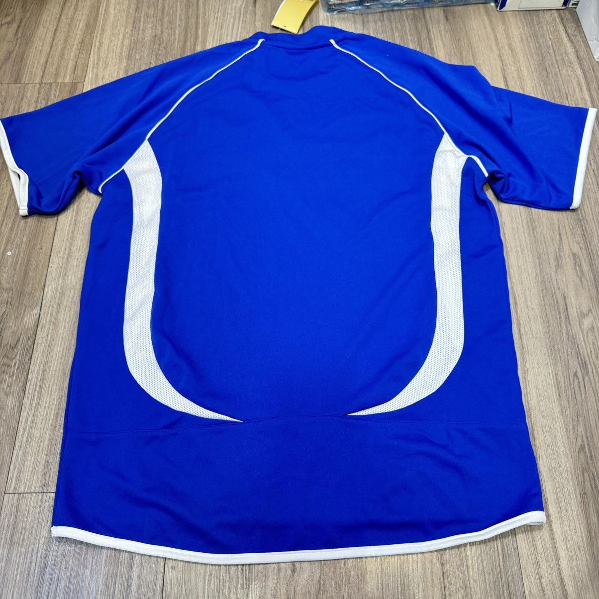 Sports Specialties Oldham Athletic 04/05 home shirt (bnwt) Size US M / EU 48-50 / 2 - 2 Thumbnail