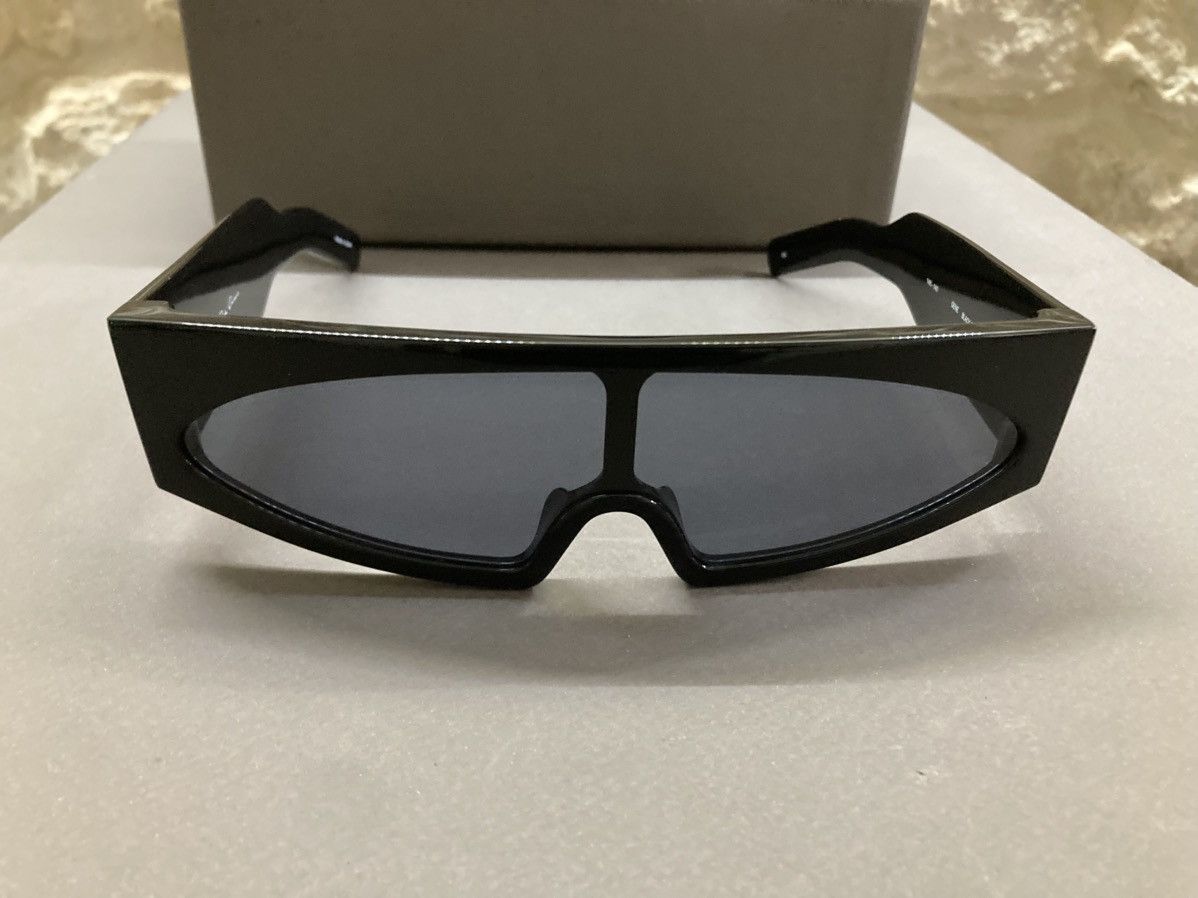 Rick Owens WORN ONCE/ Rick Owens Gene Sunglasses Size ONE SIZE - 1 Thumbnail