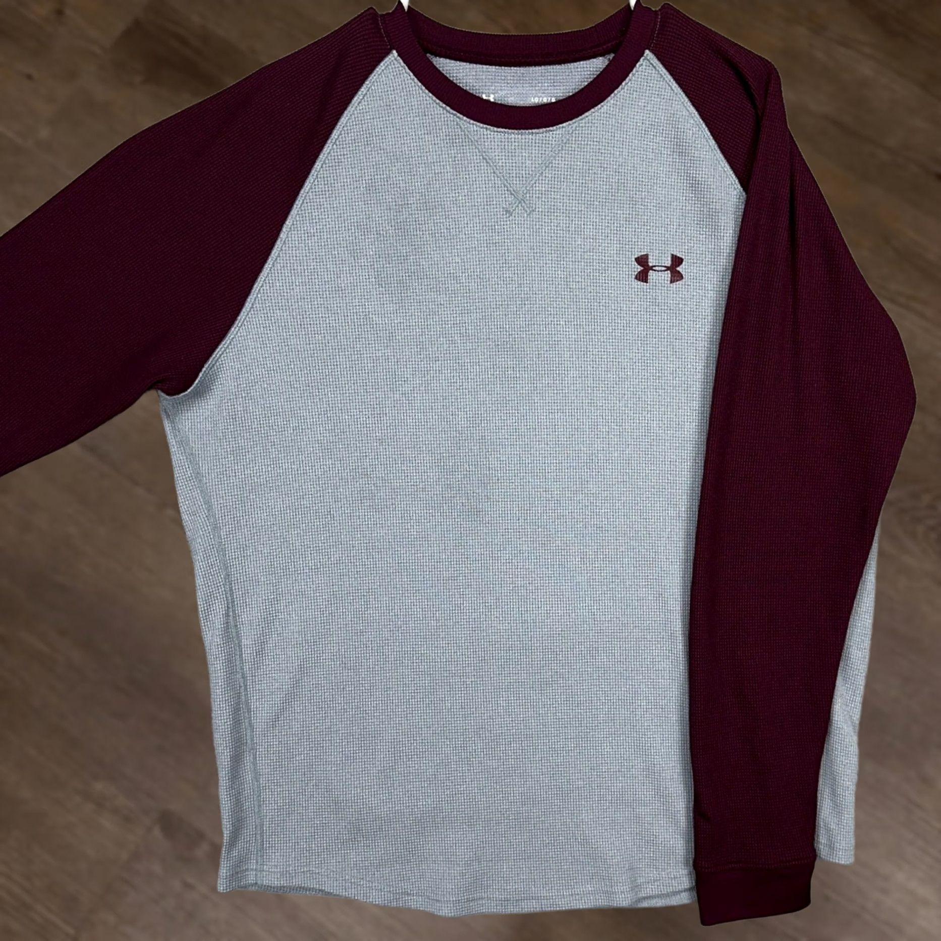 Under Armour Under Armour Mens Sweater Large Gray Maroon Thermal Waffle Knit Logo Crewneck Size US L / EU 52-54 / 3 - 1 Thumbnail