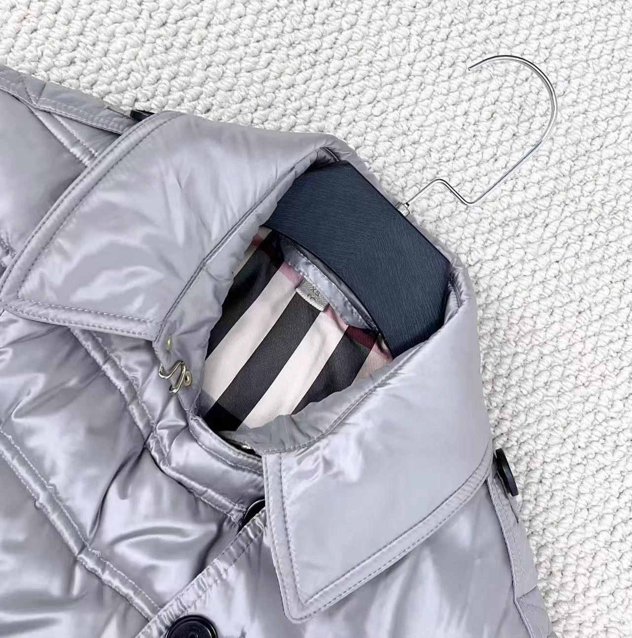 Burberry Burberry Silver Striped Double-Breasted Hidden Zip Check Lining XS Size XS / US 0-2 / IT 36-38 - 3 Thumbnail