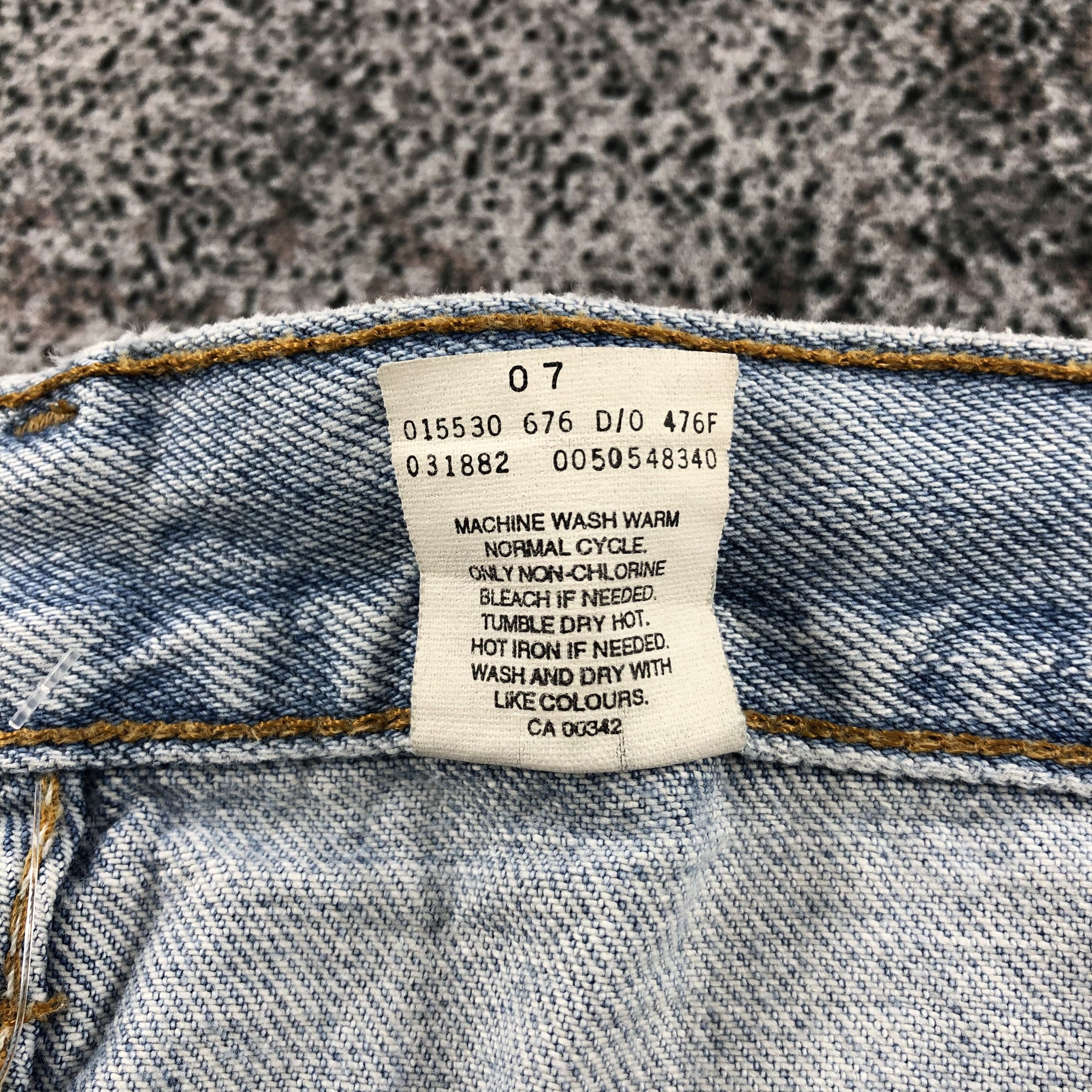 Levi's Vintage Levis 505 Jeans Faded Blue Medium Wash KJ562 Size US 31 - 11 Thumbnail