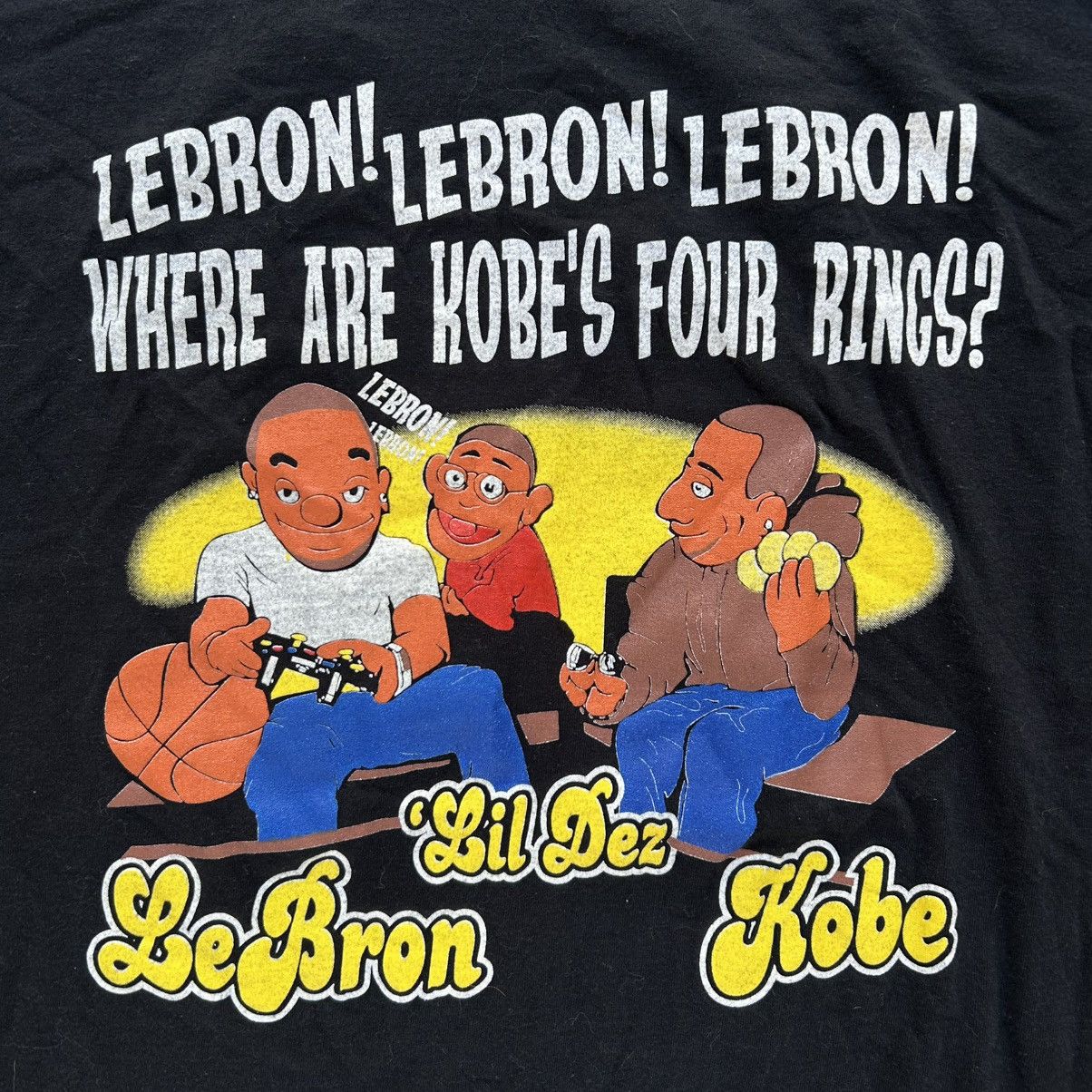 Vintage Vintage Lil Dez Kobe Bryant Lebron James Muppets Laker Shirt Size US XL / EU 56 / 4 - 2 Thumbnail