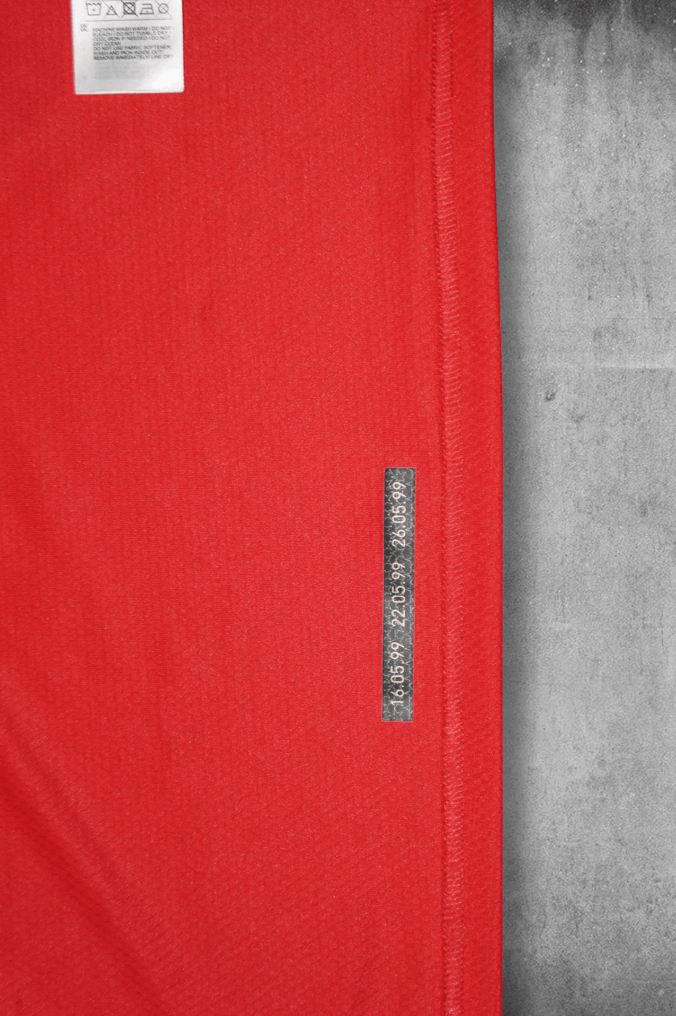 Adidas Adidas Manchester United F.C. soccer football jersey S size Size US S / EU 44-46 / 1 - 6 Thumbnail