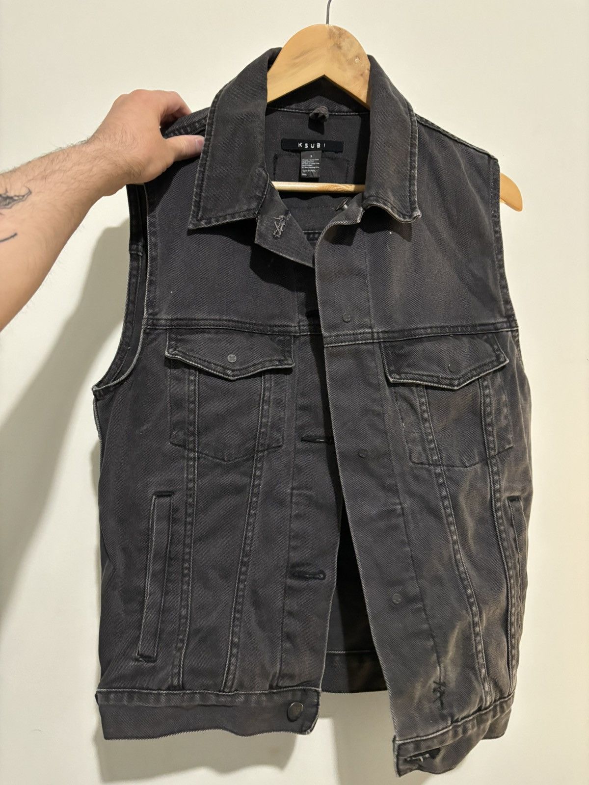 Ksubi Ksubi Classic Denim Vest with Cobra Embroidery Size US S / EU 44-46 / 1 - 1 Thumbnail
