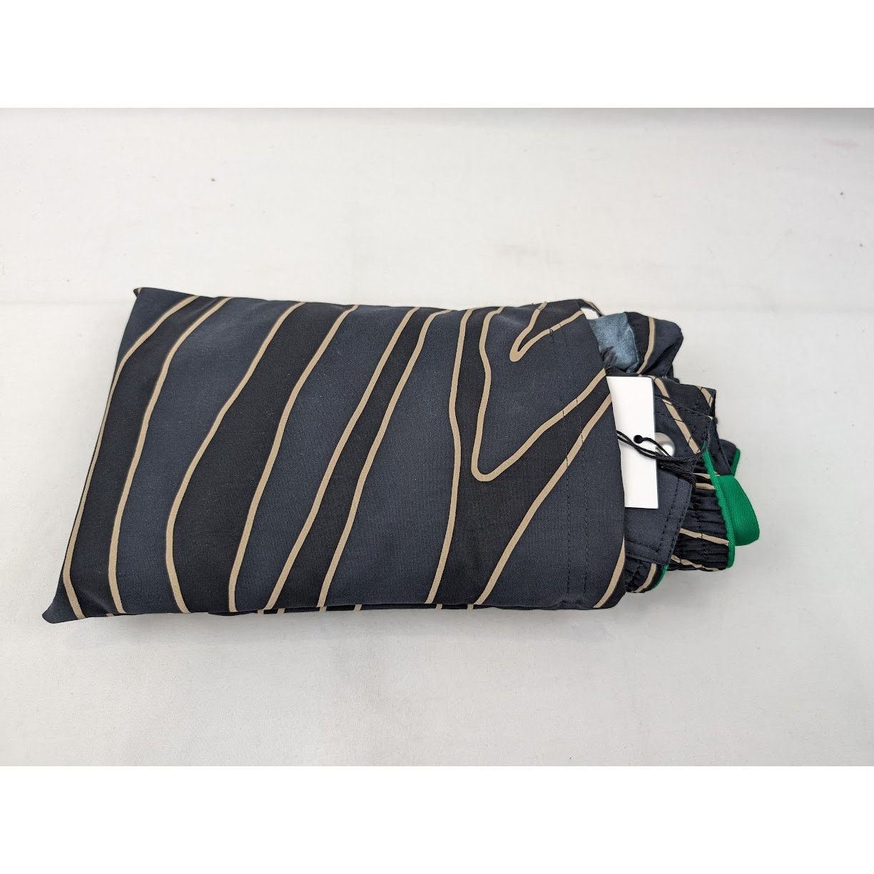 Bottega Veneta o1rshd1 Nylon Animal Print Boxer Short in Navy/Black/Sesame Size US 32 / EU 48 - 14 Thumbnail