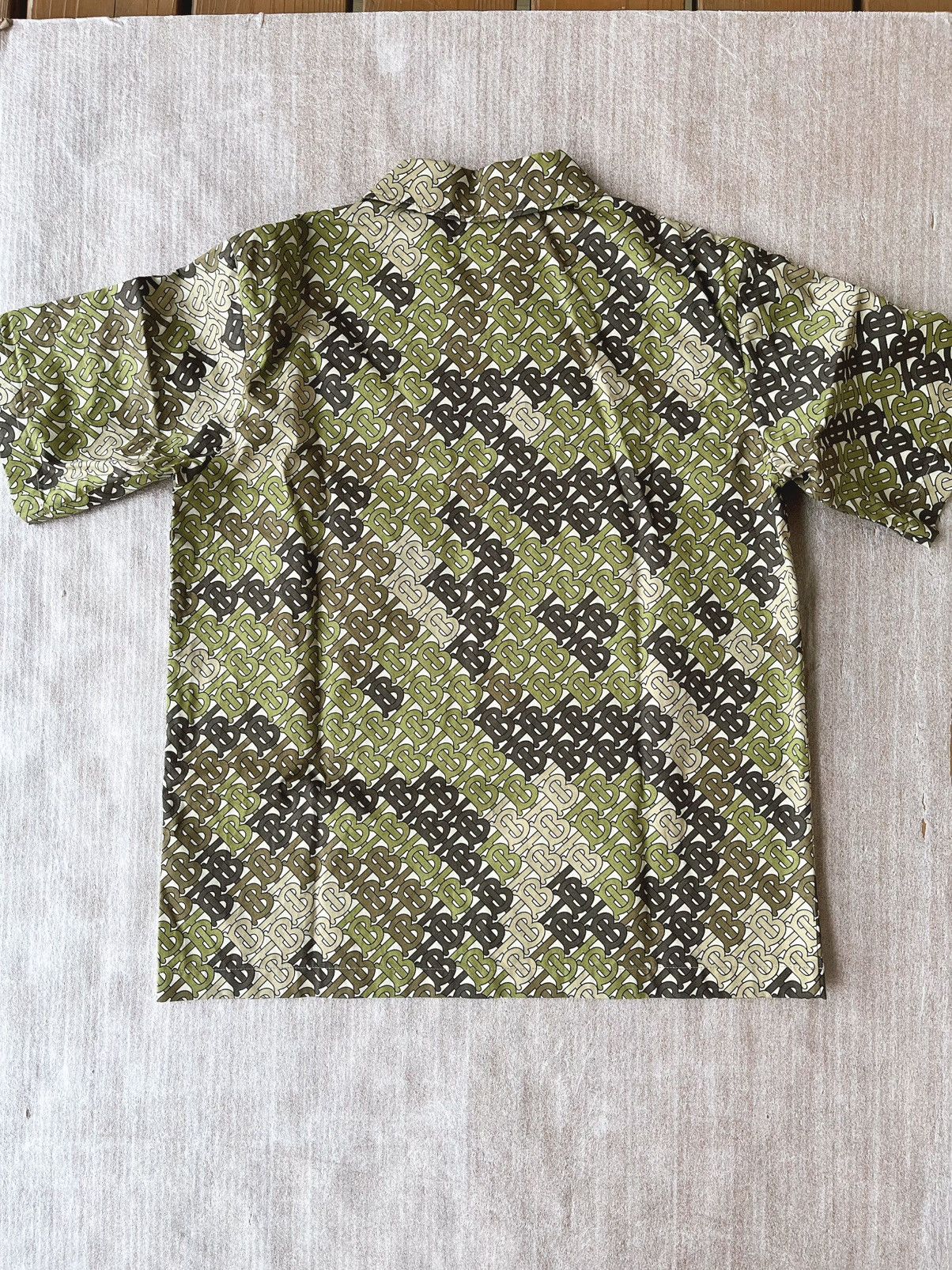 Burberry Burberry letter pattern T-shirt Size US M / EU 48-50 / 2 - 7 Thumbnail