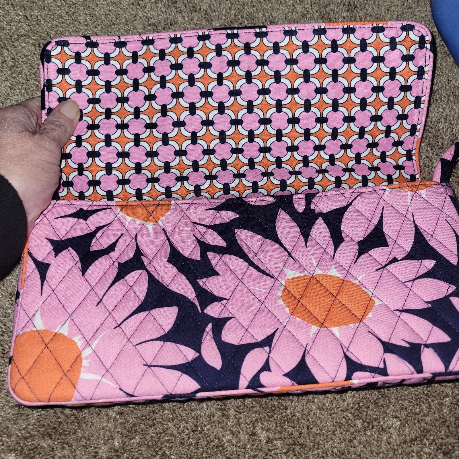 Vera Bradley Vera Bradley Knot Just a Clutch Loves Me Pink Purse Handbag Size ONE SIZE - 5 Thumbnail