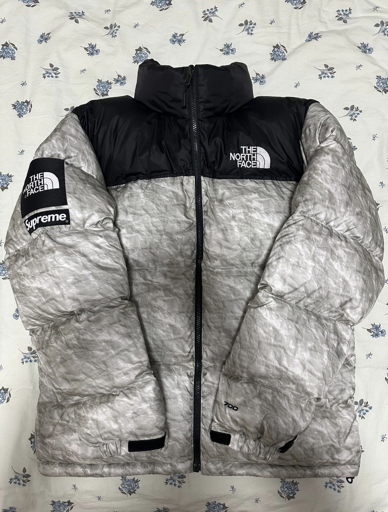 Supreme × The North Face Supreme TNF The North Face Paper Print Nuptse Jacket Medium Size US M / EU 48-50 / 2 - 2 Thumbnail