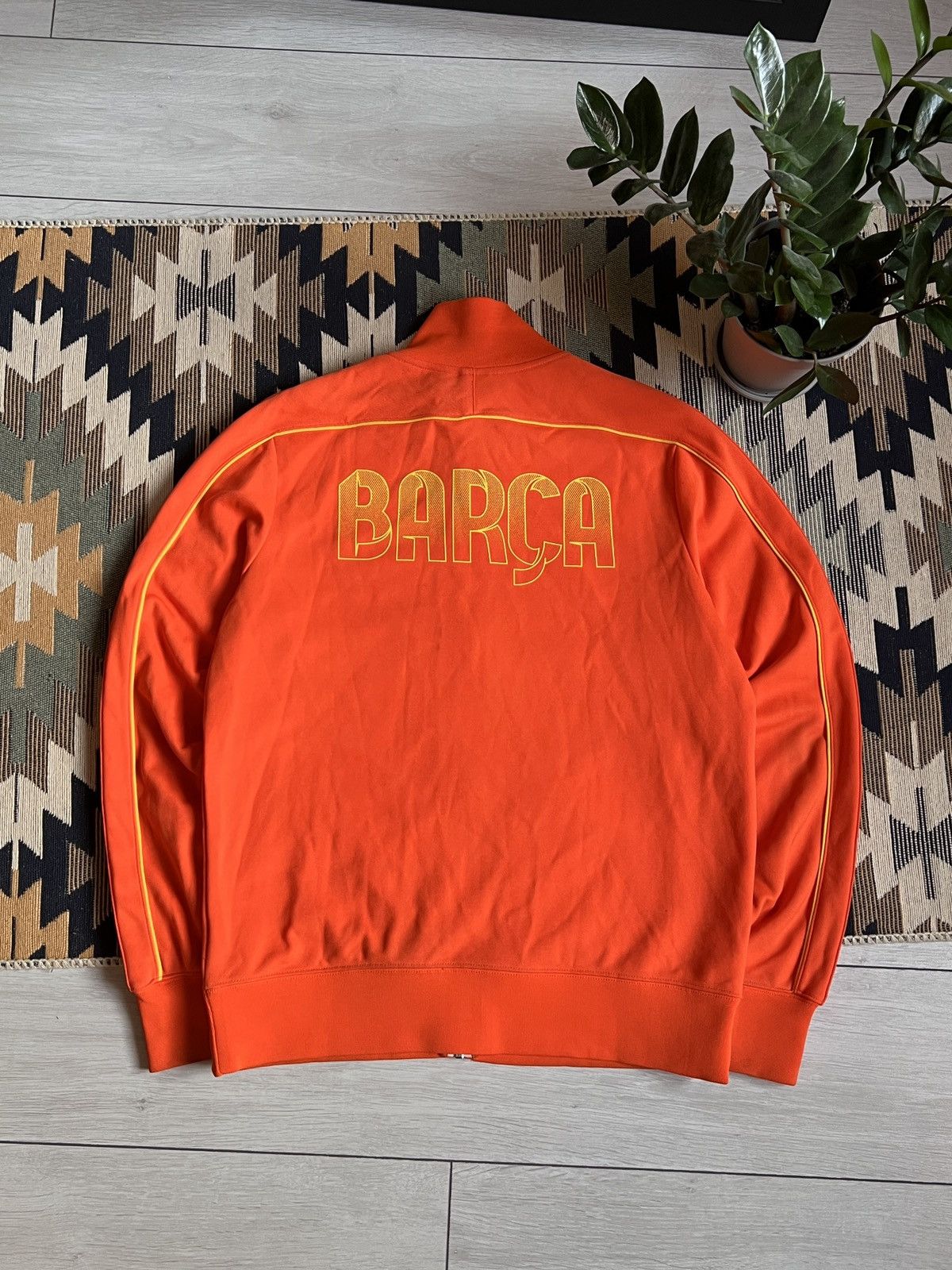 Vintage Vintage Nike Barcelona Track Top Blockcore Jacket Size US L / EU 52-54 / 3 - 2 Thumbnail