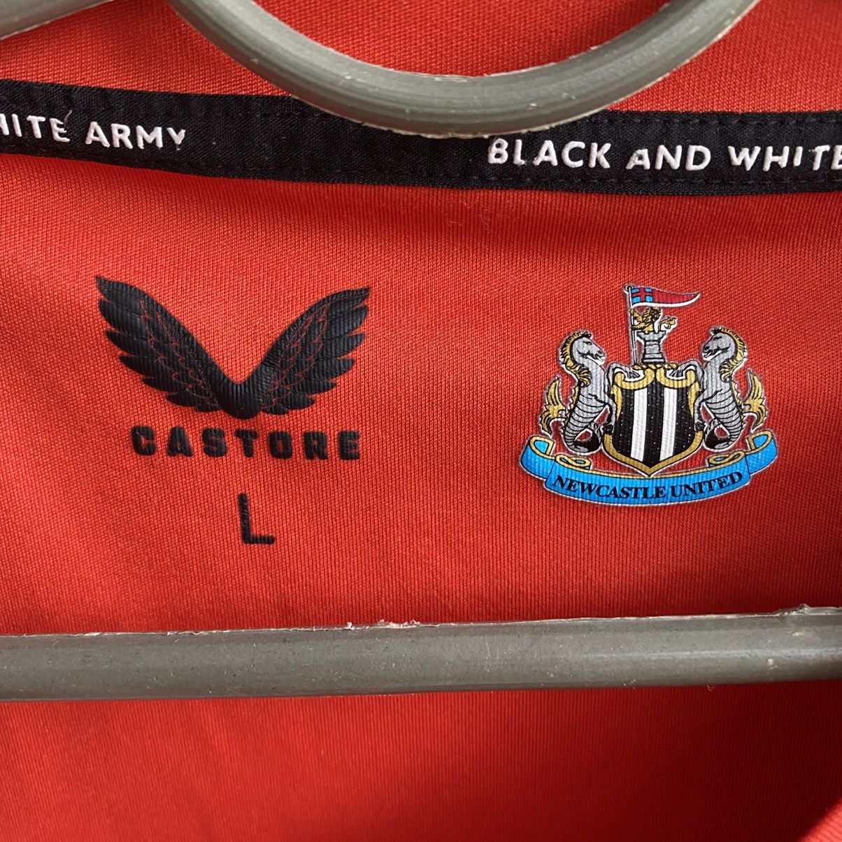 Castore Vintage Castore Newcastle Uniter Big Logo Soccer jersey Size US L / EU 52-54 / 3 - 6 Thumbnail