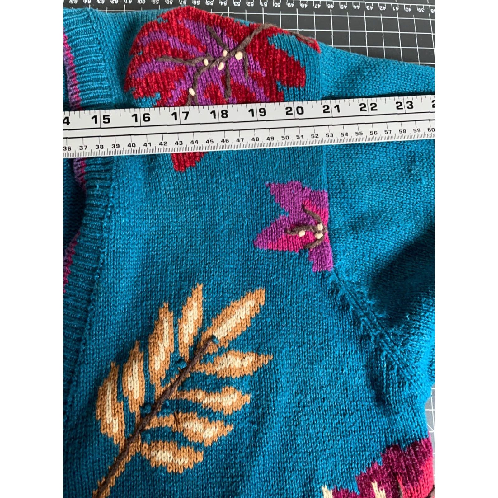 Jantzen VINTAGE Jantzen Cardigan Women Large Turquoise Embroidered Leaf Knit Sweater 90s Retro Womens Size L / US 10 / IT 46 - 6 Thumbnail