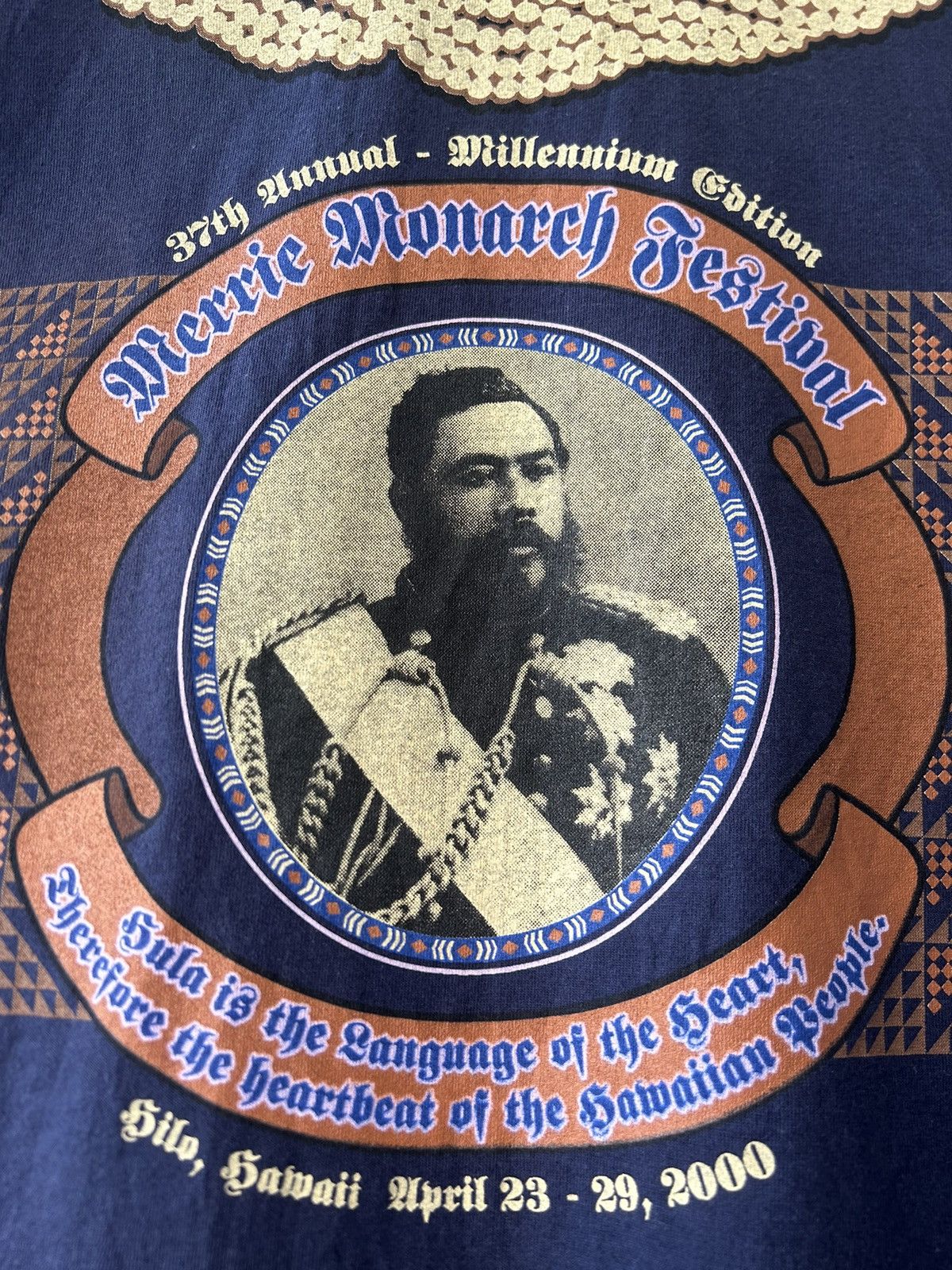 Vintage Vintage 2000 Merrie Monarch Festival Tshirt Size US M / EU 48-50 / 2 - 5 Thumbnail