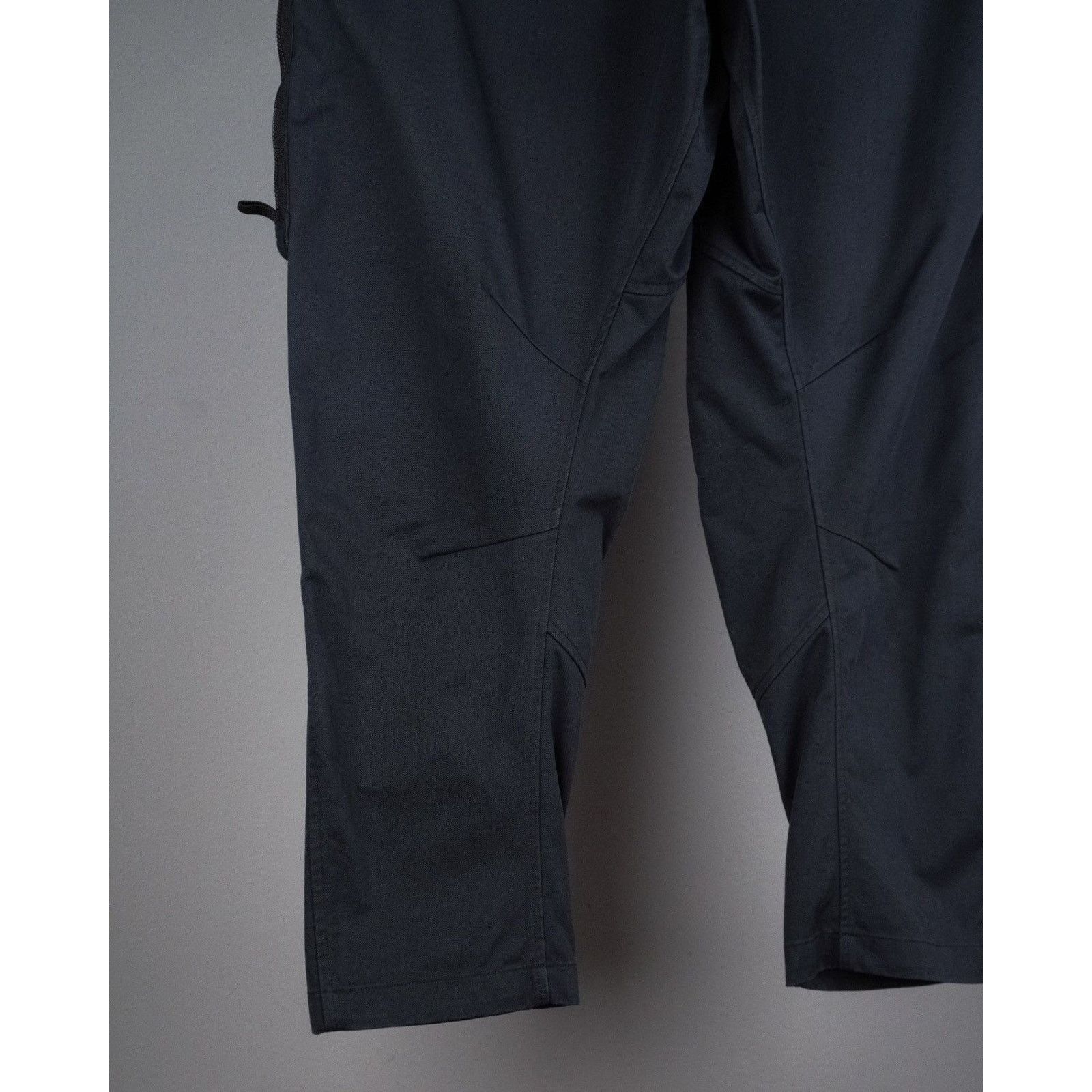 Nike ACG Nike acg ss18 acronym multipocket ninja black woven pants Size US 32 / EU 48 - 8 Thumbnail