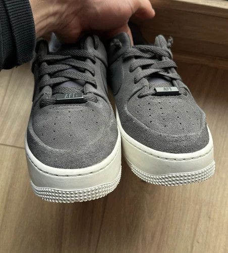 Nike Nike Air Force 1 Sage Low Night Women's Gray Suede Shoes Size US 8 / EU 41 - 12 Thumbnail