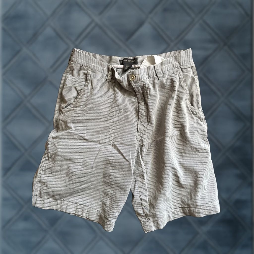 Banana Republic Banana Republic Shorts Mens 33 Gray Striped Chino Flat Front Casual Belt Loops Cotton Inseam 11 in Regular Size US 34 / EU 50 - 1 Thumbnail
