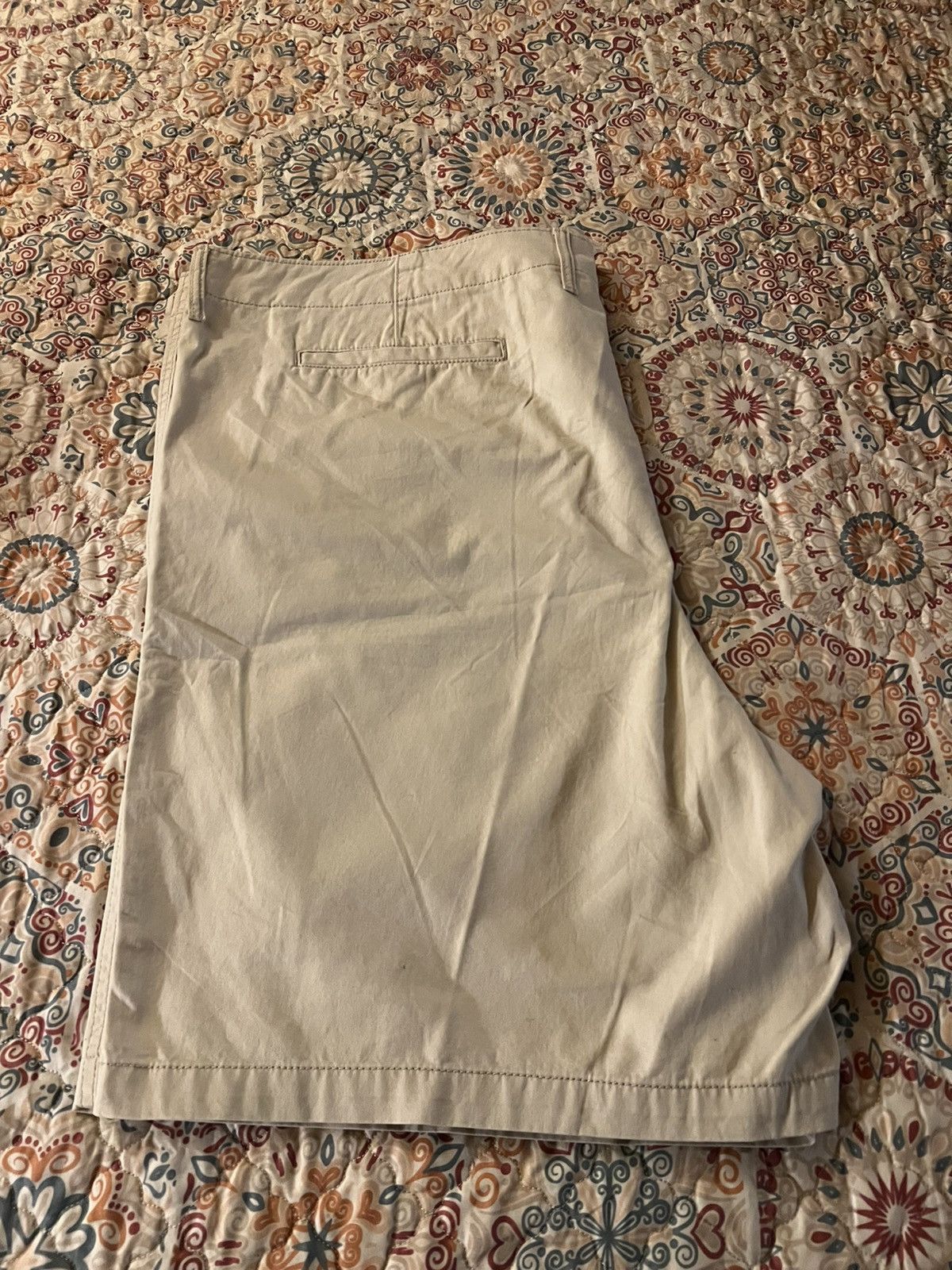 Old Navy NWOT Mens Big & Tall Old Navy Khaki Shorts sz 52 Size US 26 / EU 42 - 3 Thumbnail
