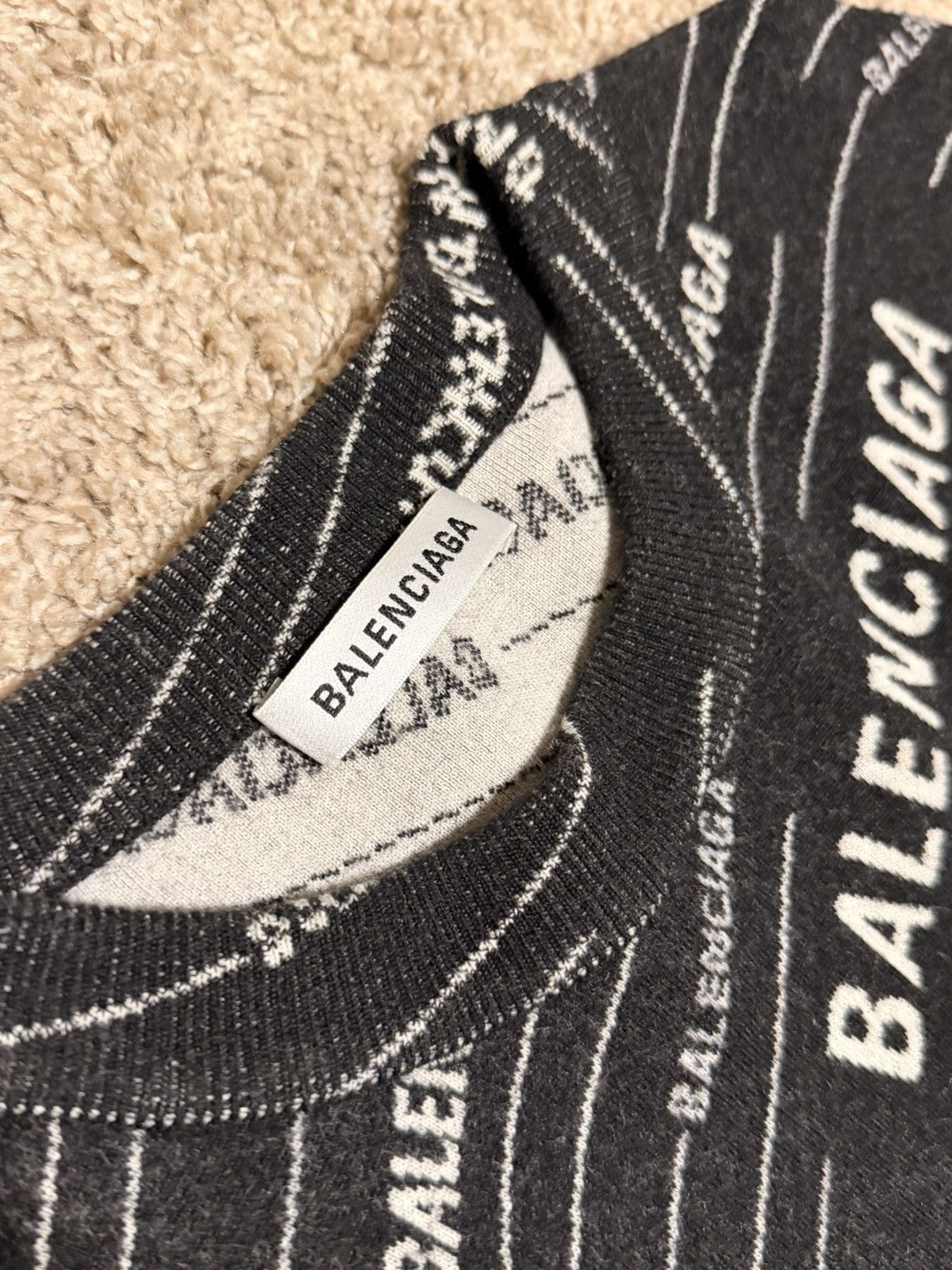 Balenciaga Balenciaga all over print wool sweater Size US M / EU 48-50 / 2 - 3 Thumbnail